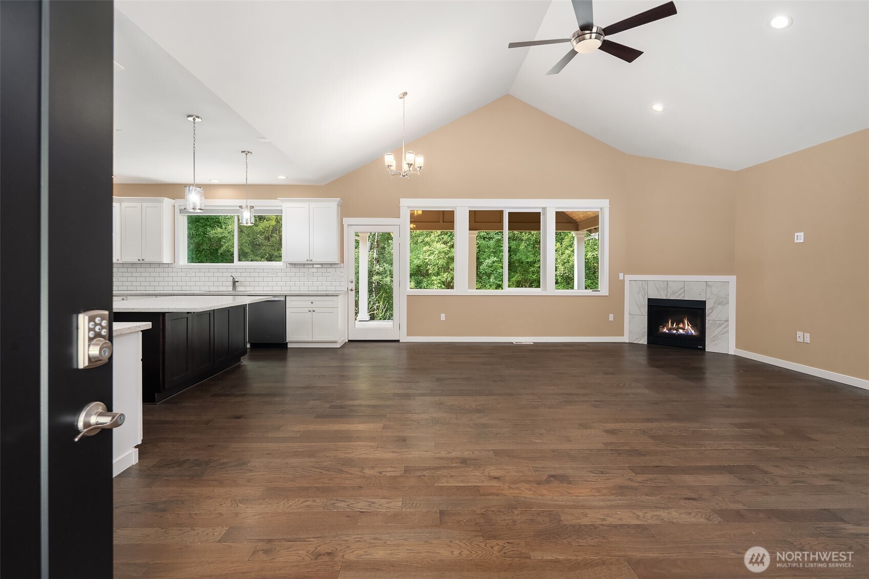 216 Cornwall Road NW Unit: 1