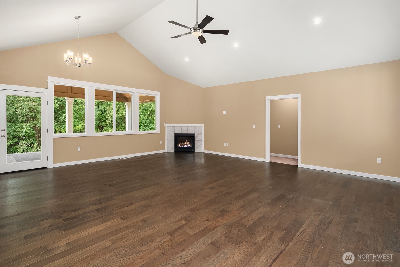 216 Cornwall Road NW Unit: 1