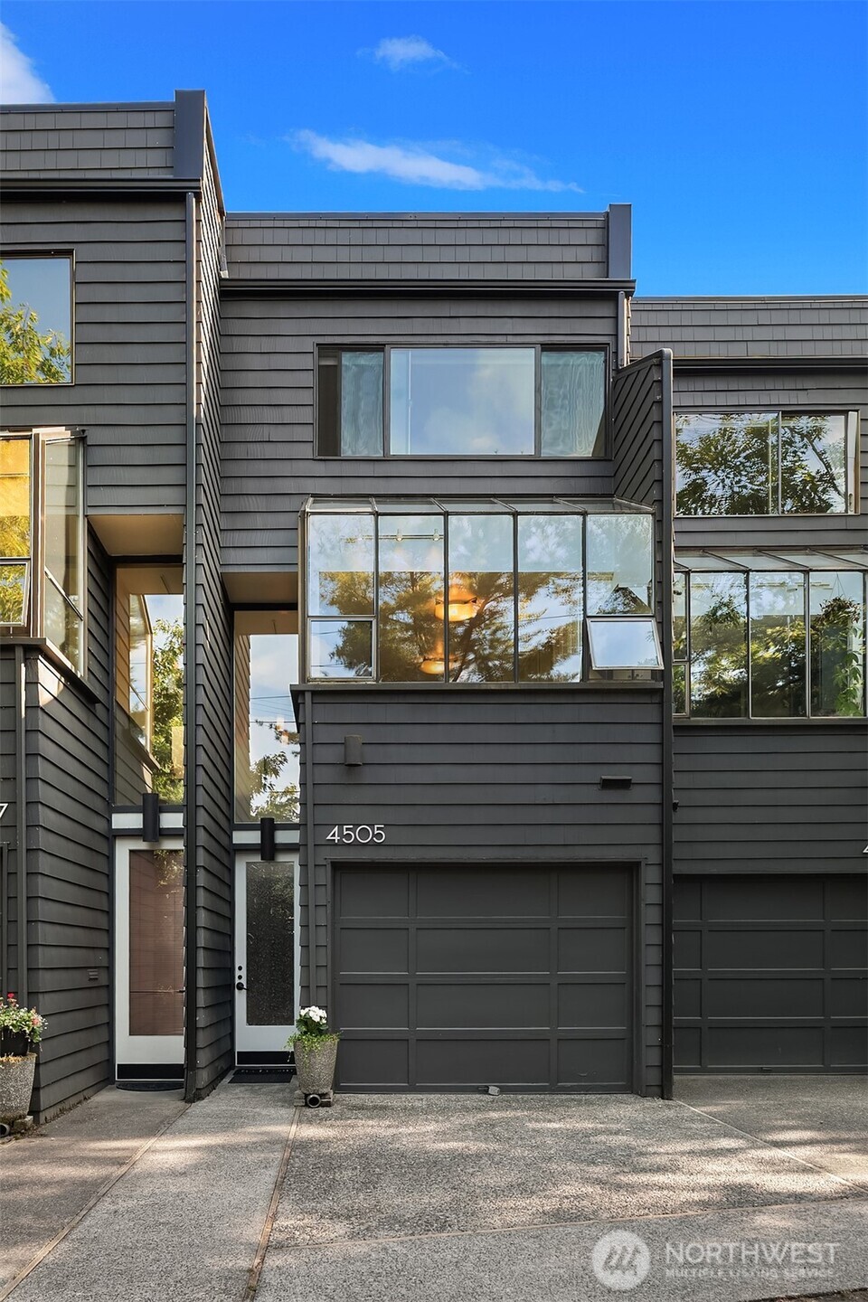 4505 NE 55th Street