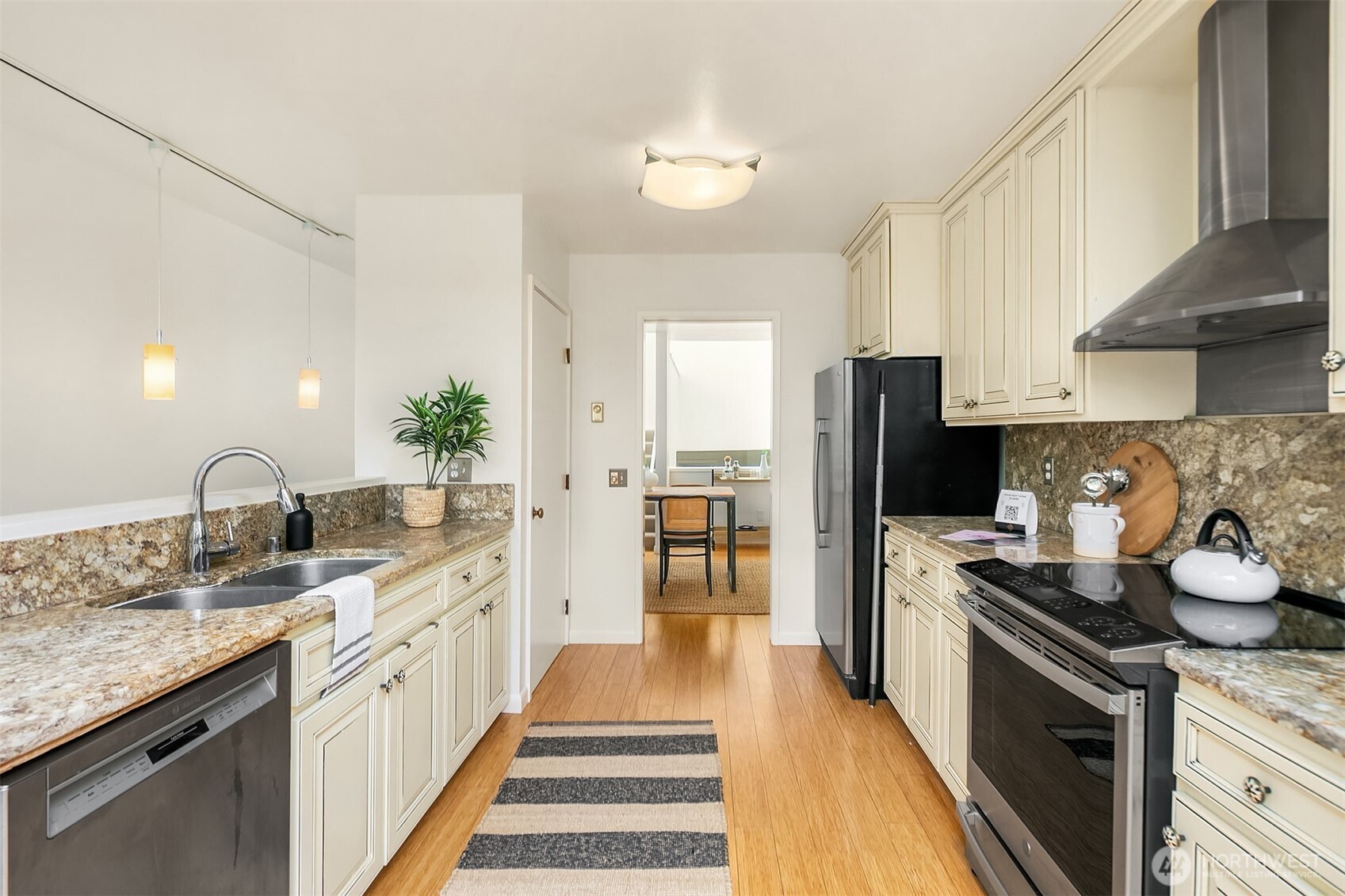 4505 NE 55th Street