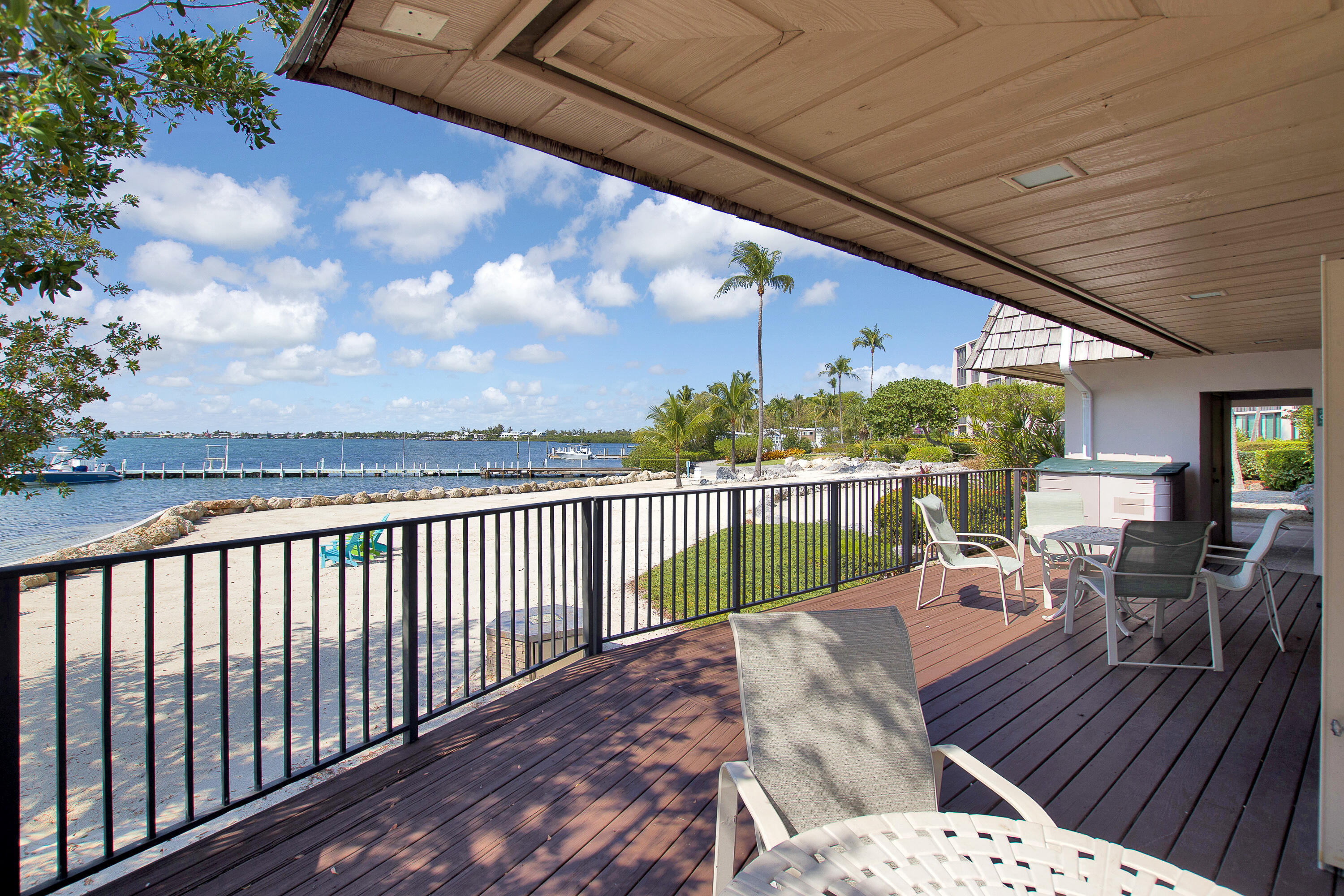 97652 Overseas Highway S11