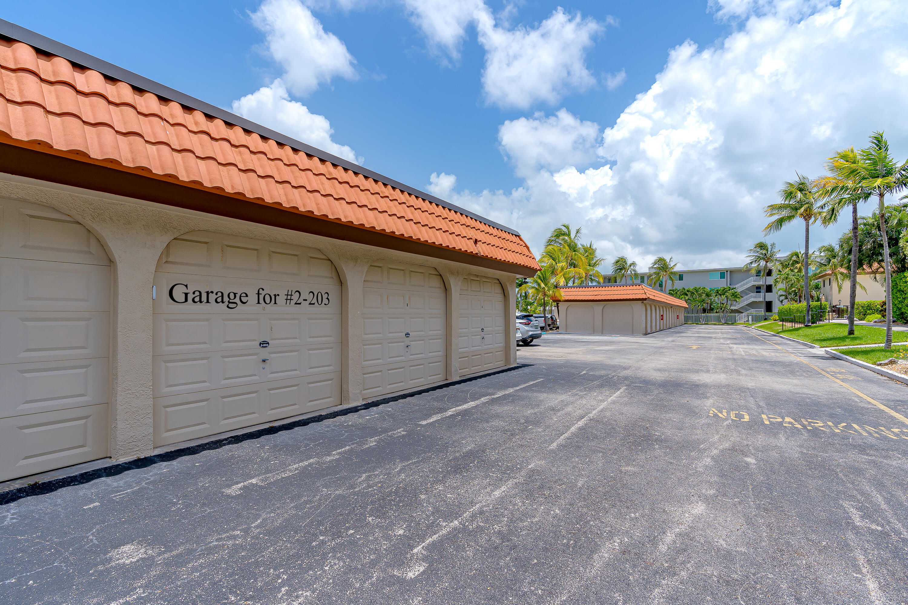 1001 W Ocean Drive 2-203