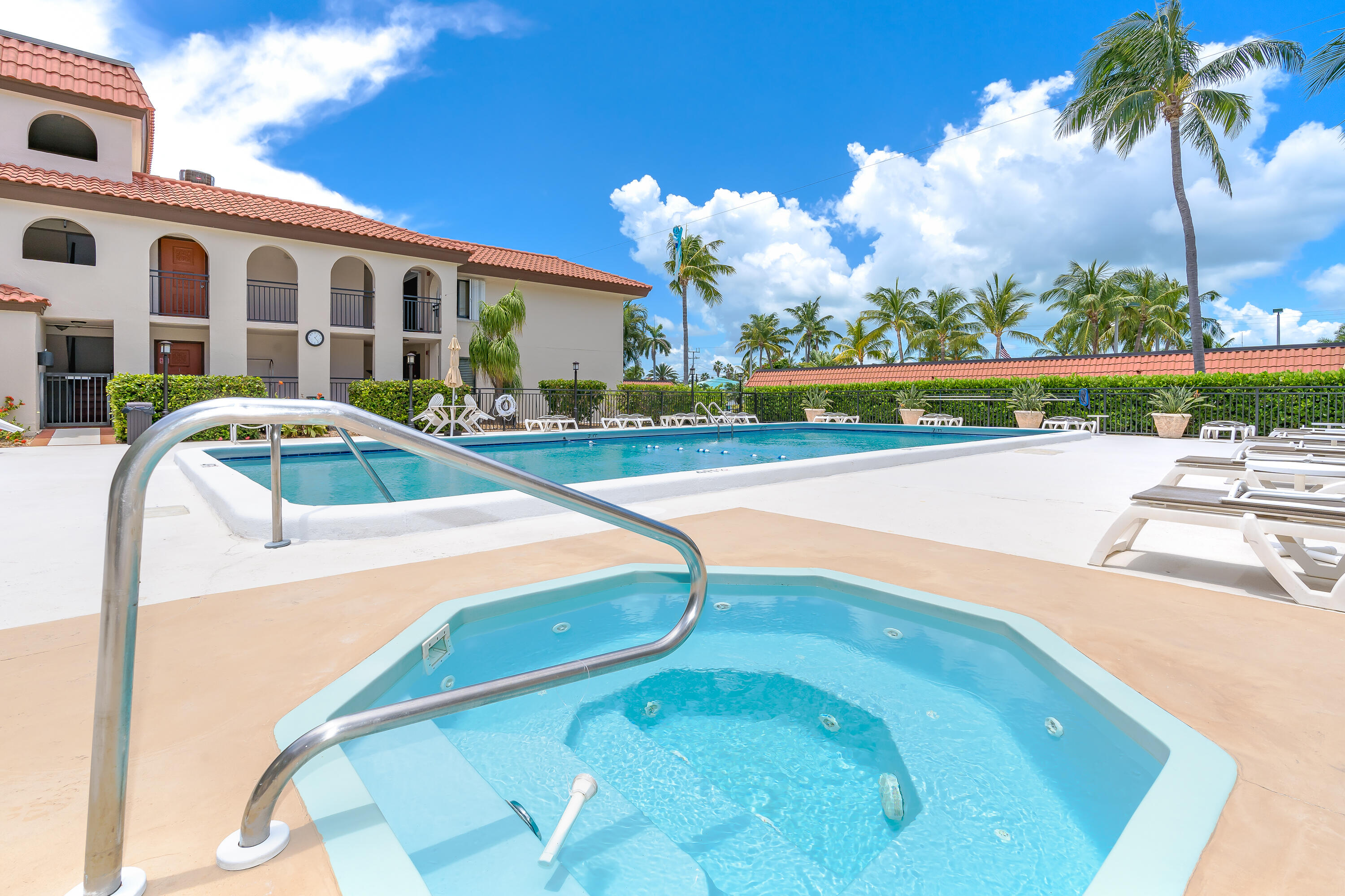 1001 W Ocean Drive 2-203