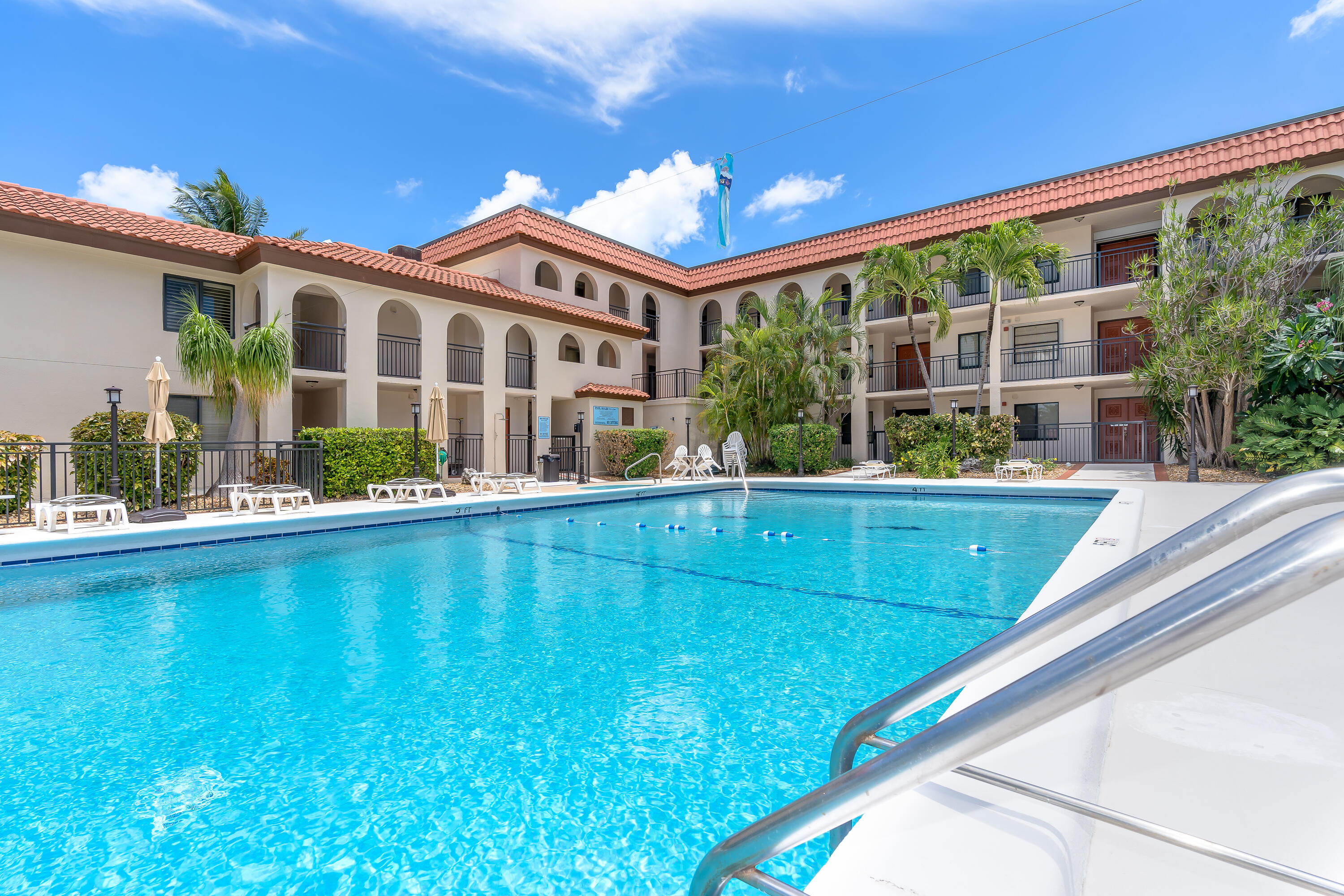 1001 W Ocean Drive 2-203