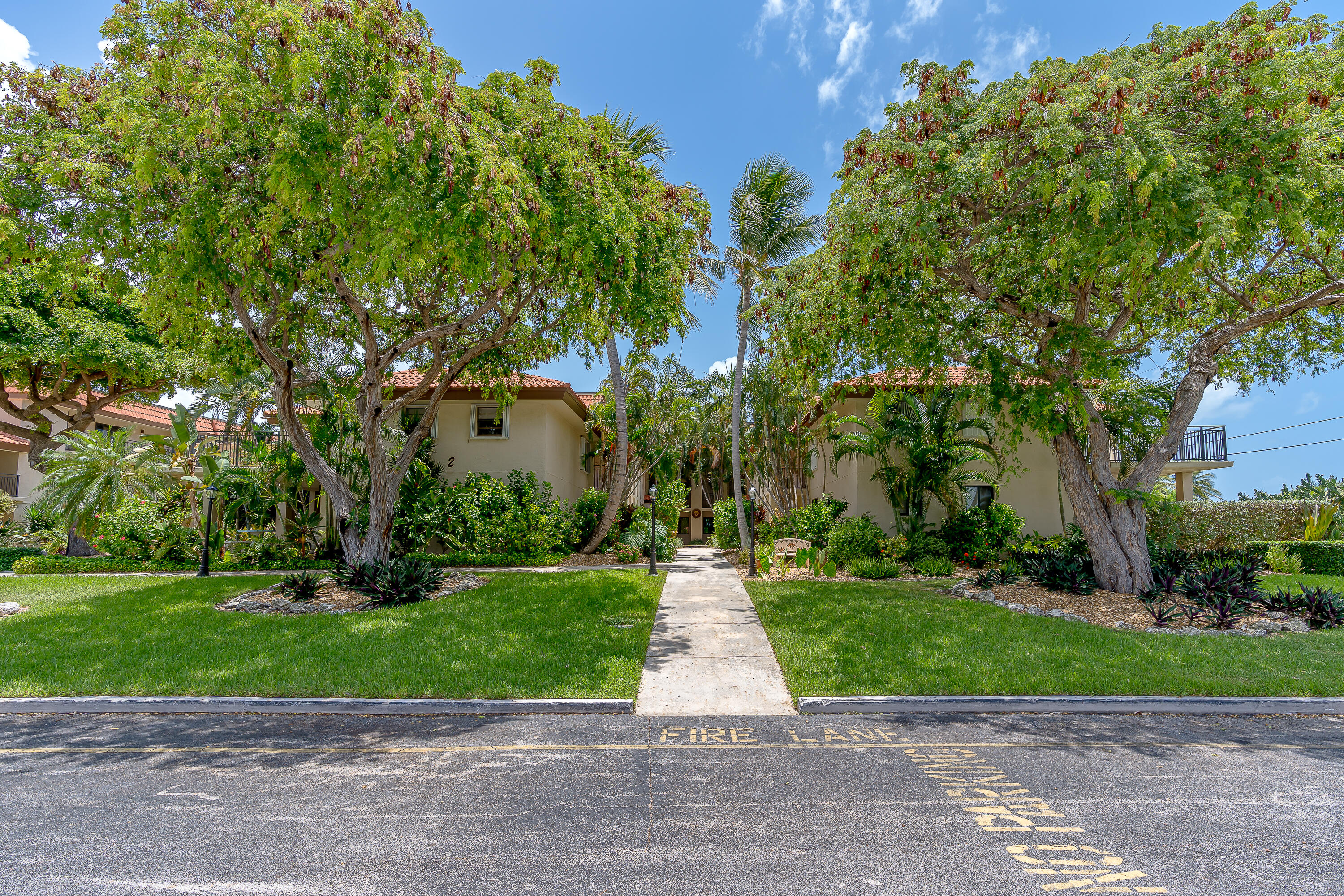 1001 W Ocean Drive 2-203