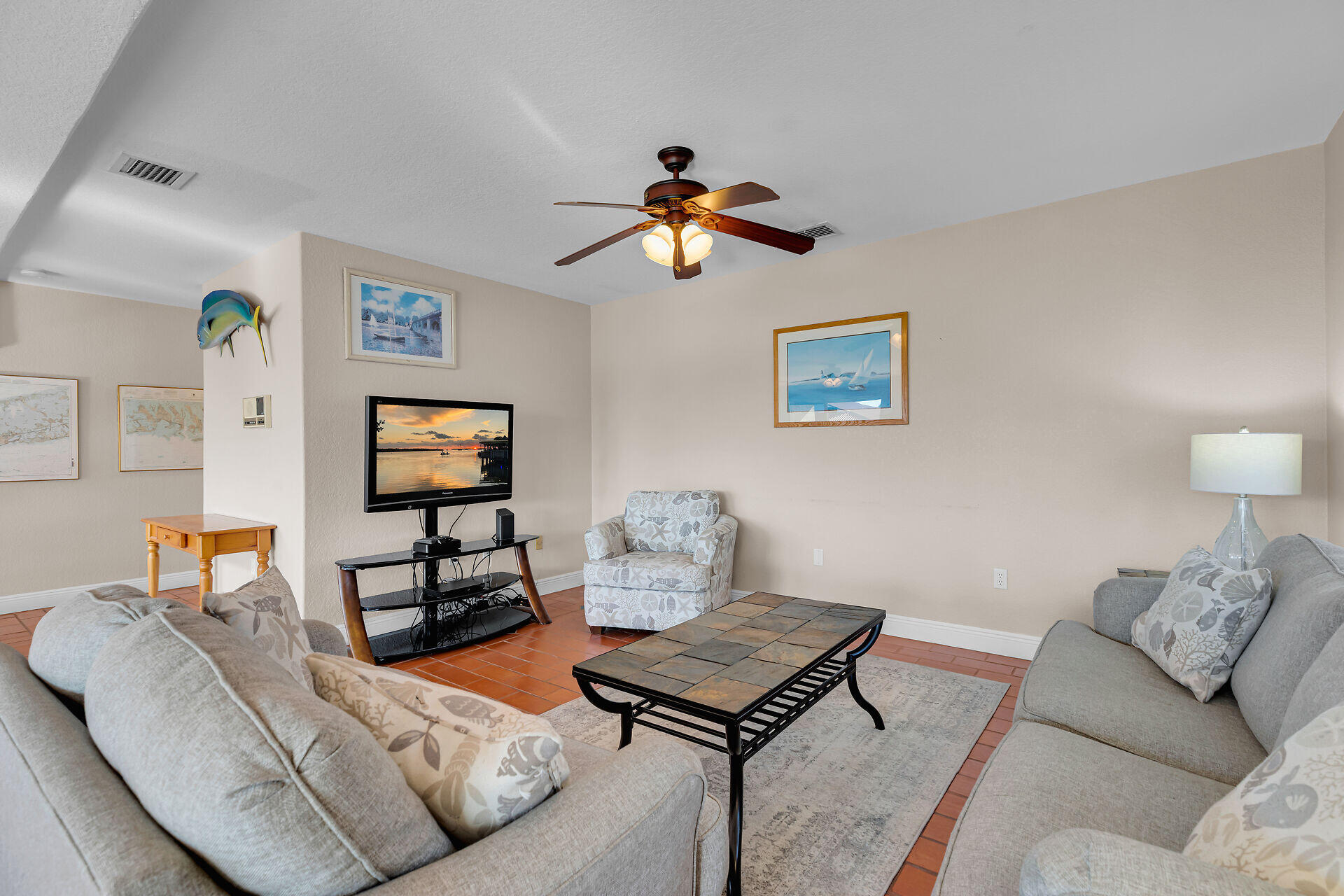 541 8th Street