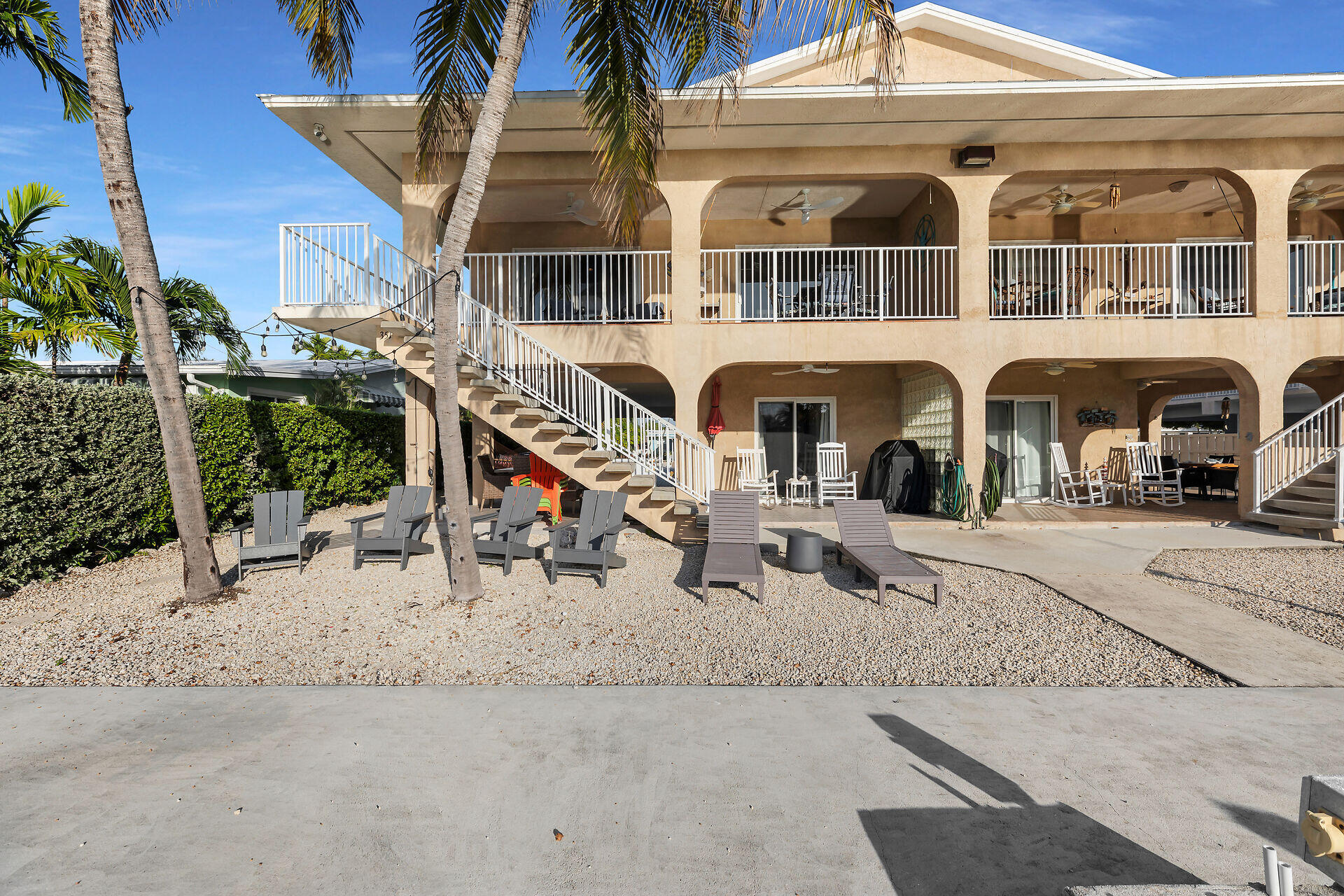 351 10th Street