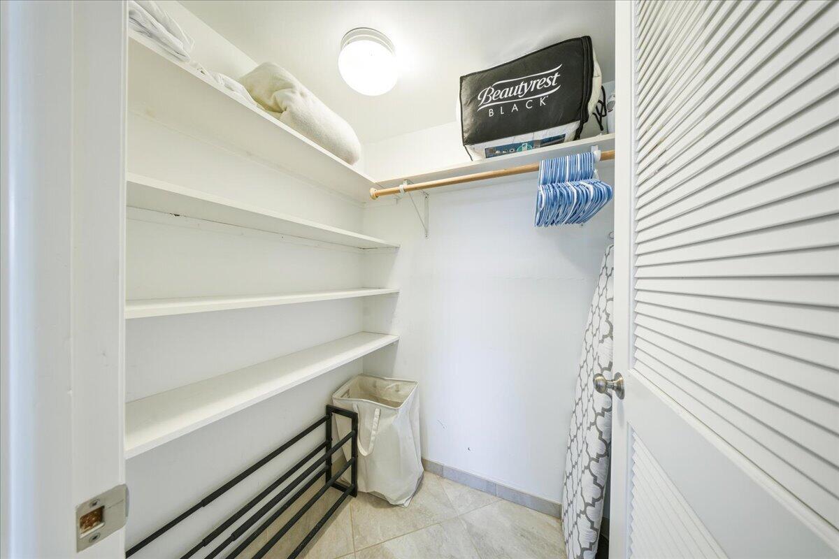1133 W Ocean Drive 7