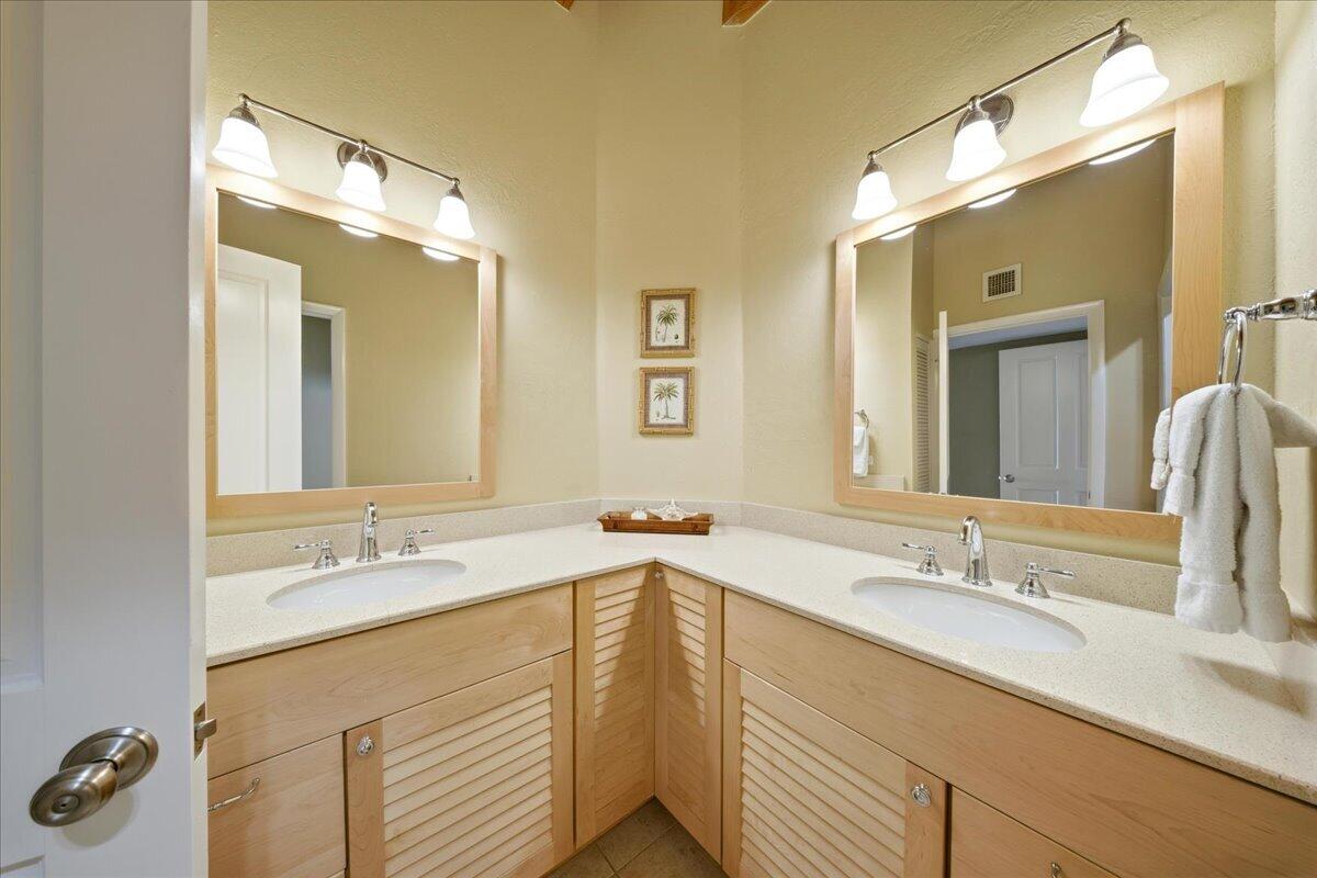 1133 W Ocean Drive 7
