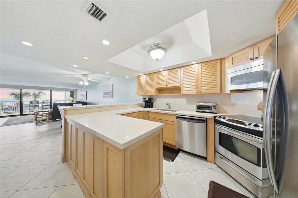 1133 W Ocean Drive 7