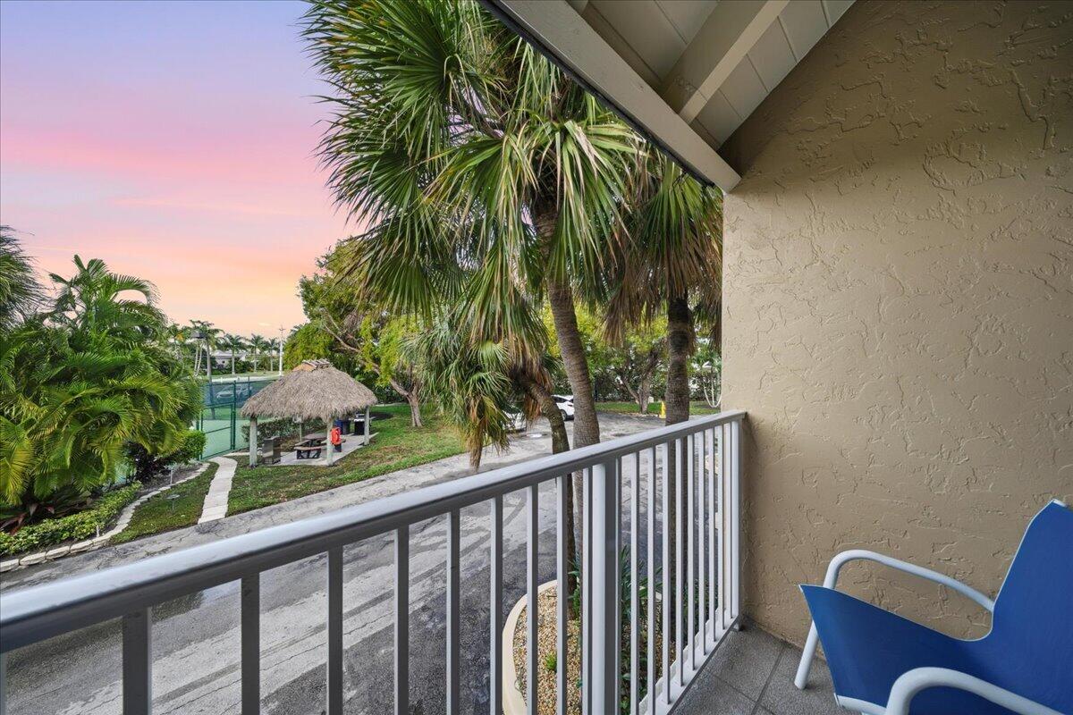 1133 W Ocean Drive 7