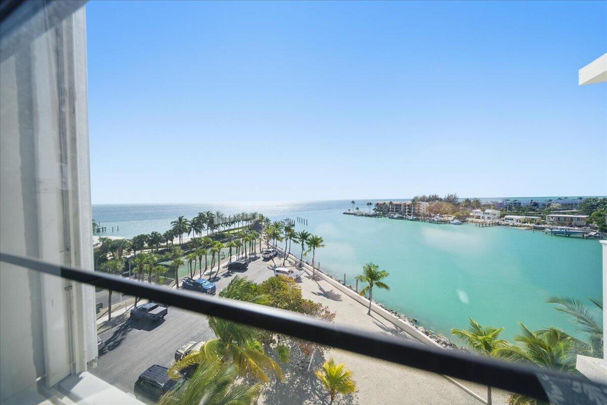 2000 Coco Plum Drive 601