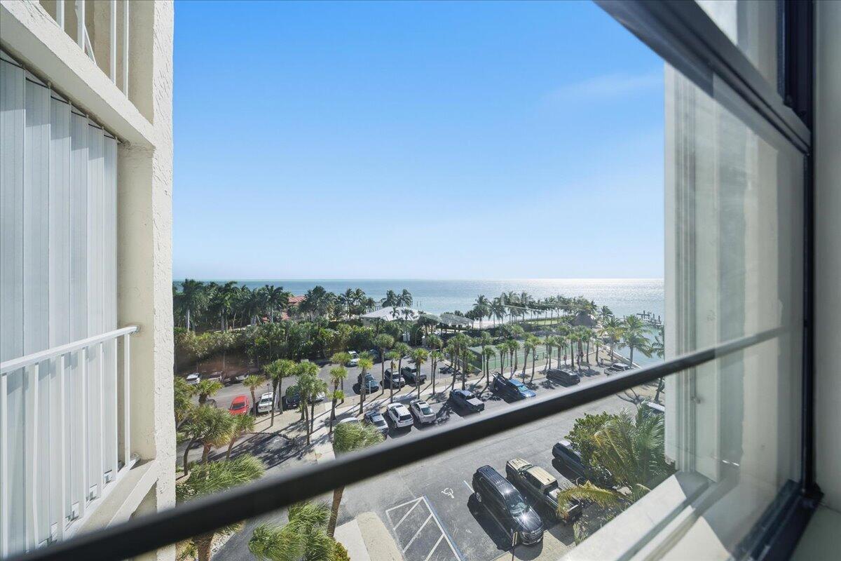 2000 Coco Plum Drive 601