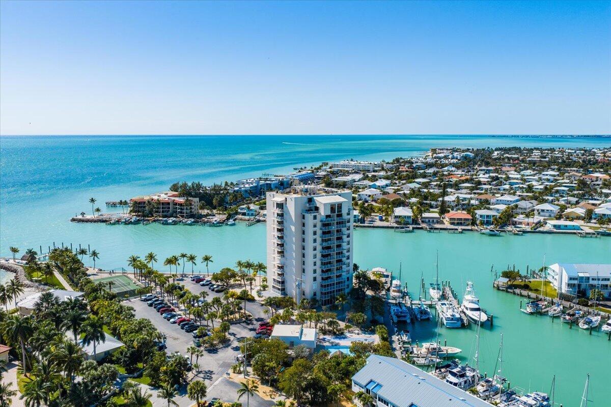 2000 Coco Plum Drive 601