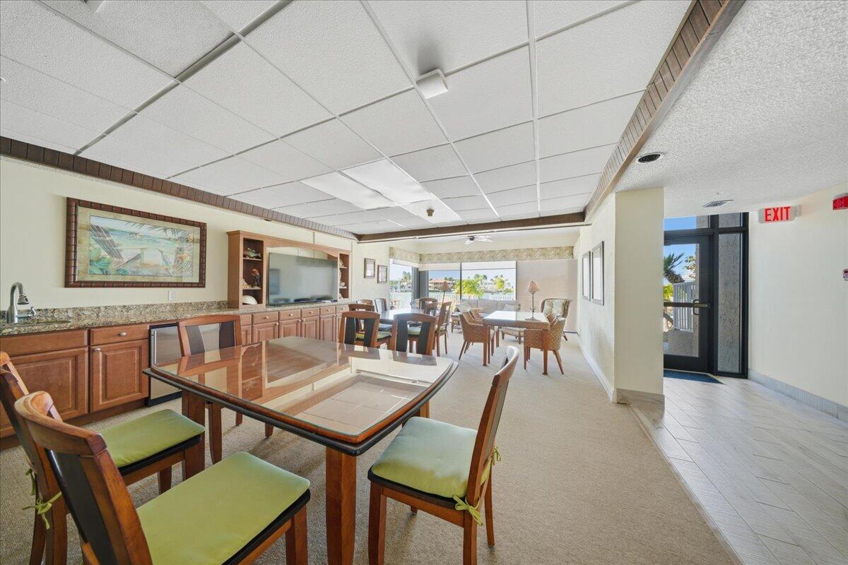 2000 Coco Plum Drive 601