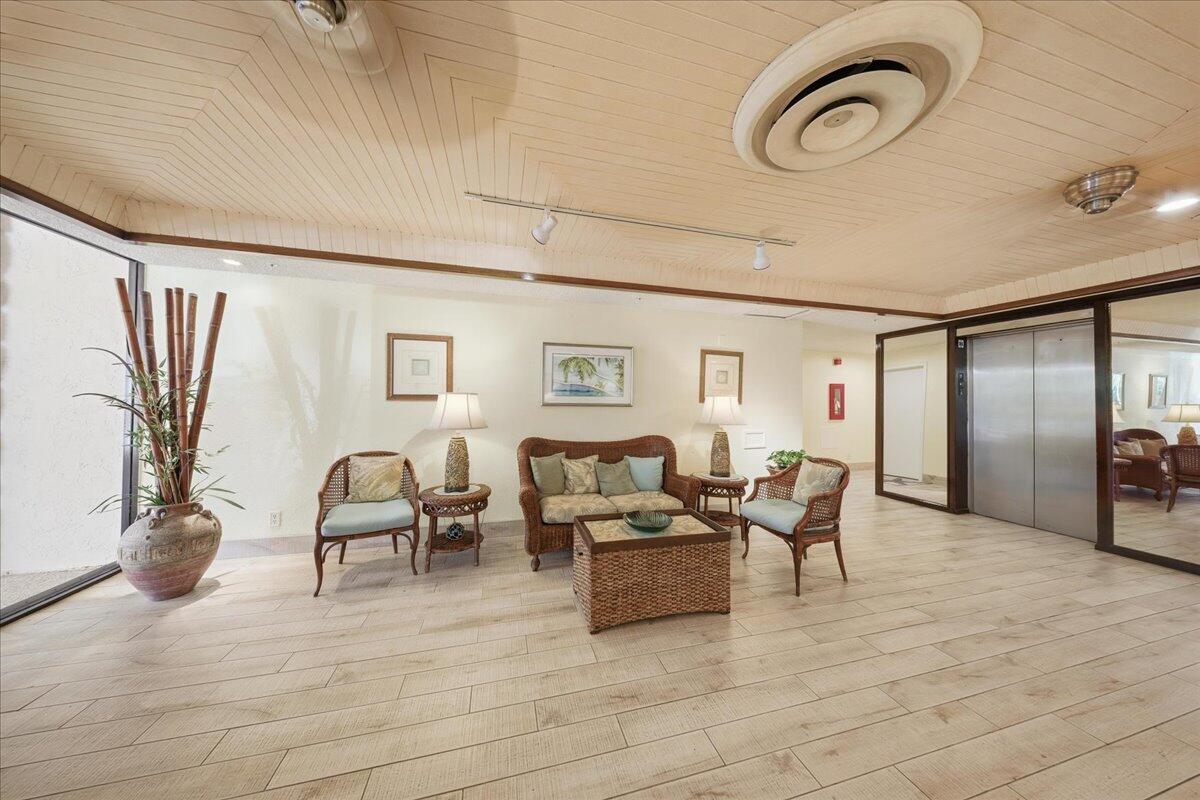 2000 Coco Plum Drive 601