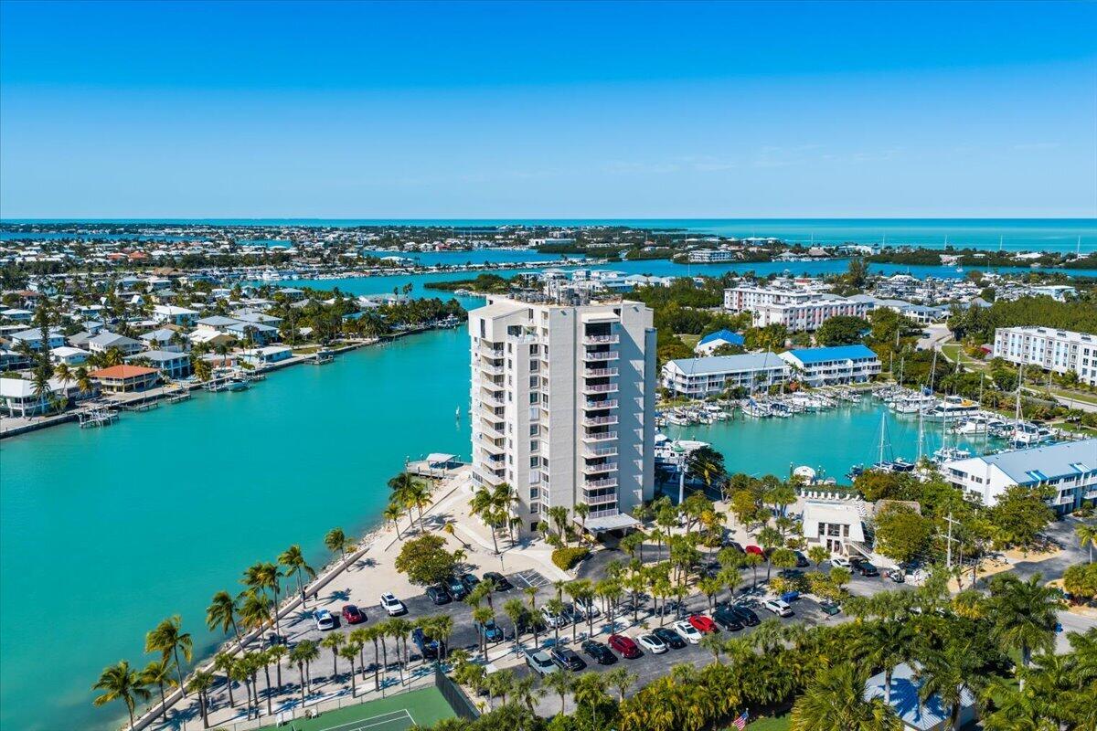 2000 Coco Plum Drive 601