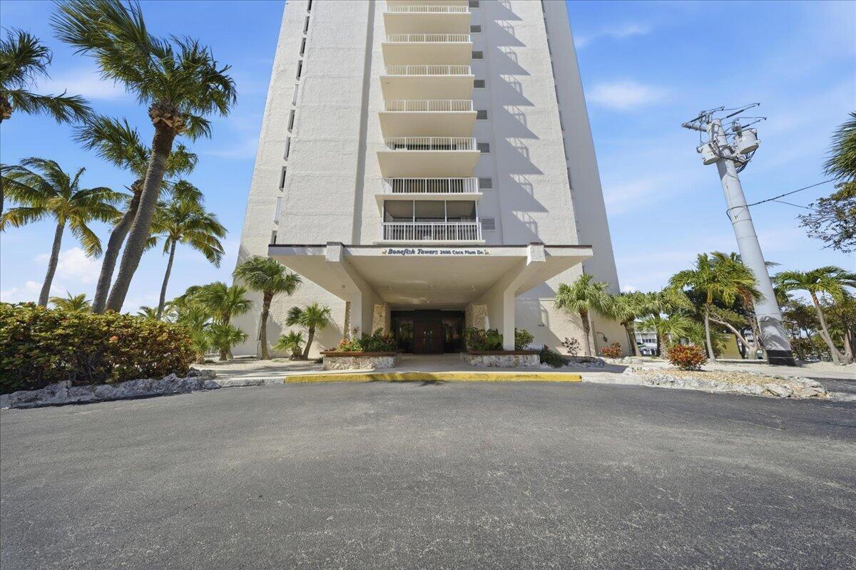 2000 Coco Plum Drive 601