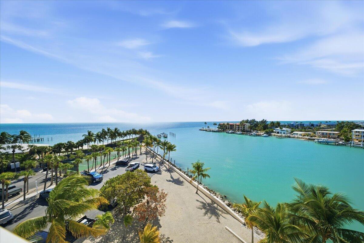 2000 Coco Plum Drive 601
