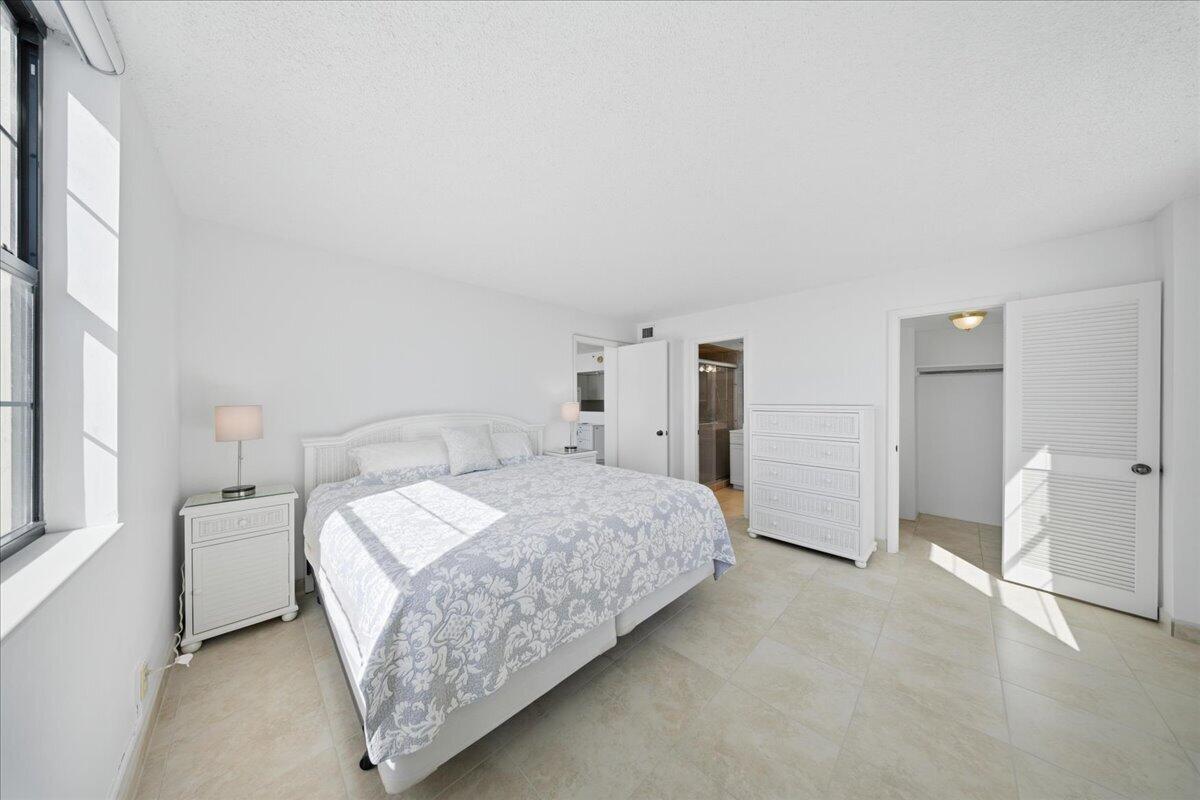 2000 Coco Plum Drive 601