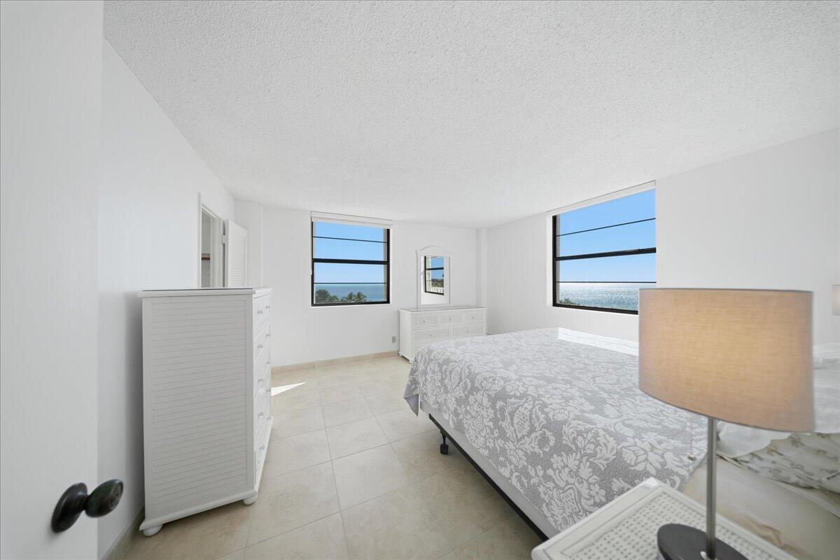 2000 Coco Plum Drive 601
