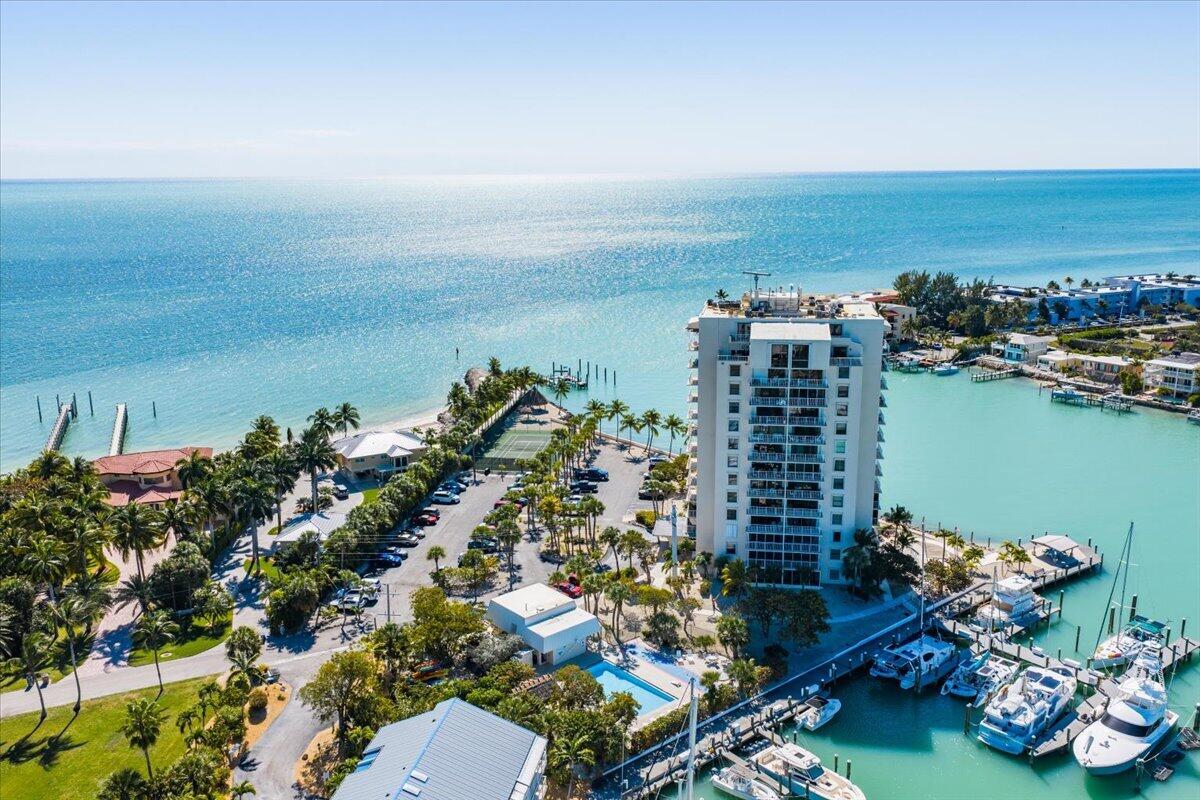 2000 Coco Plum Drive 601