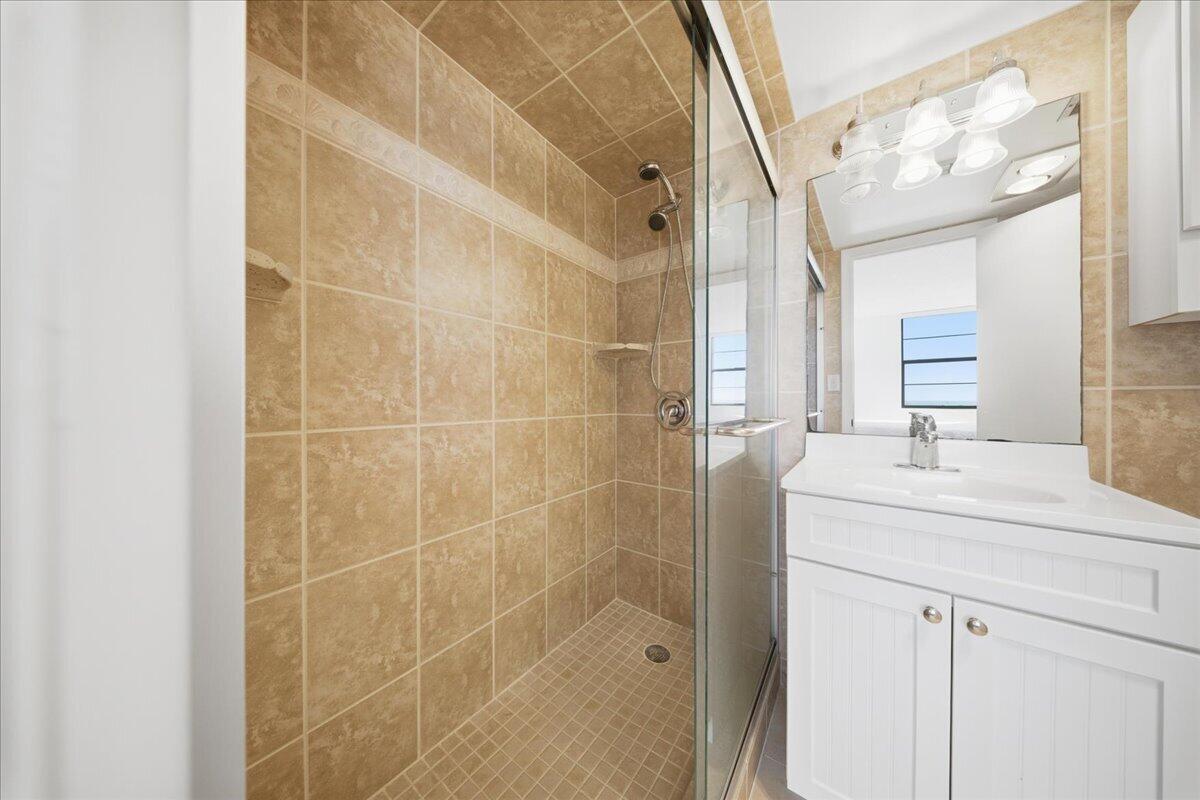 2000 Coco Plum Drive 601