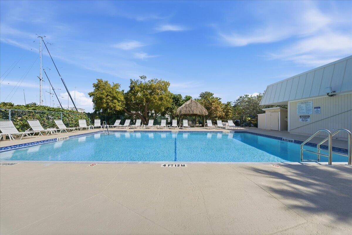 2000 Coco Plum Drive 601