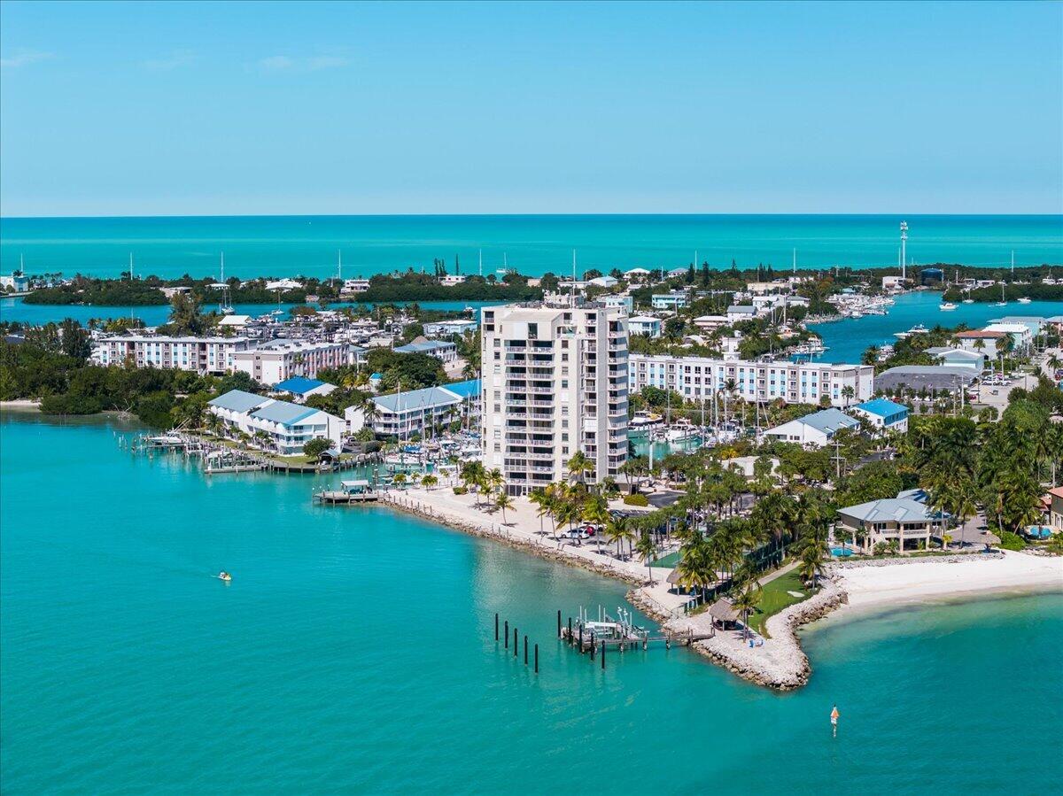 2000 Coco Plum Drive 601