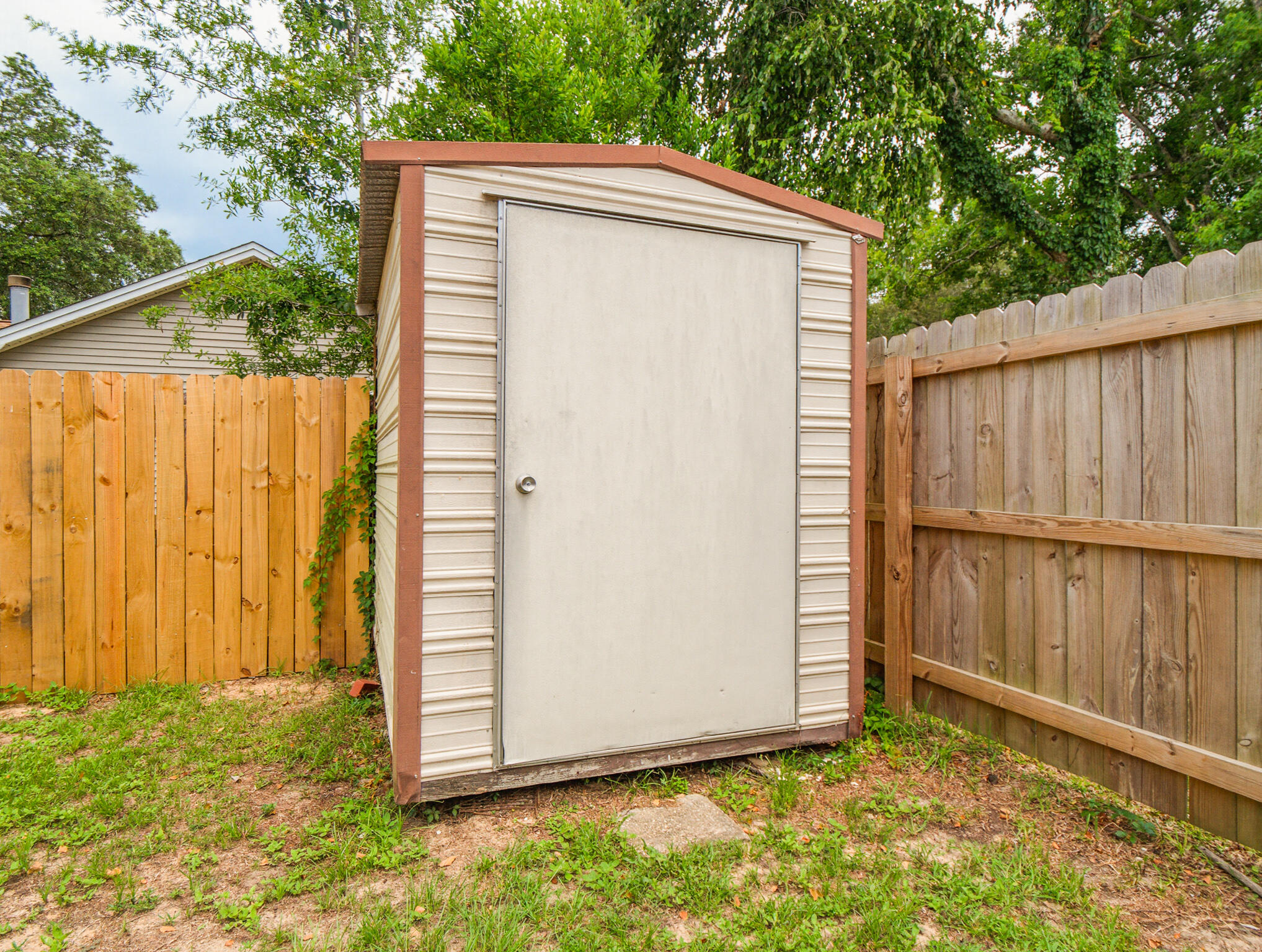 1565 Meadowbrook Court