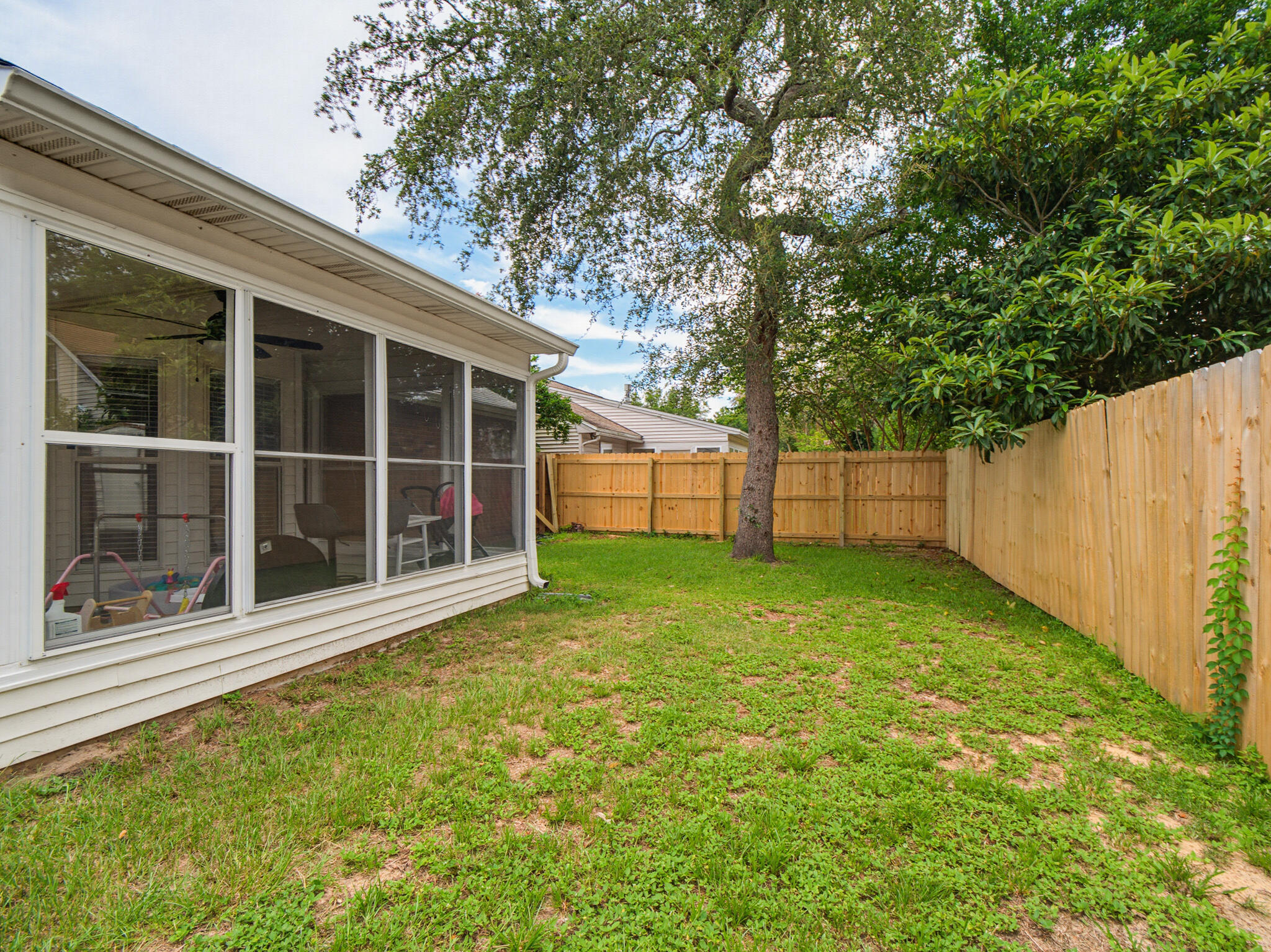 1565 Meadowbrook Court