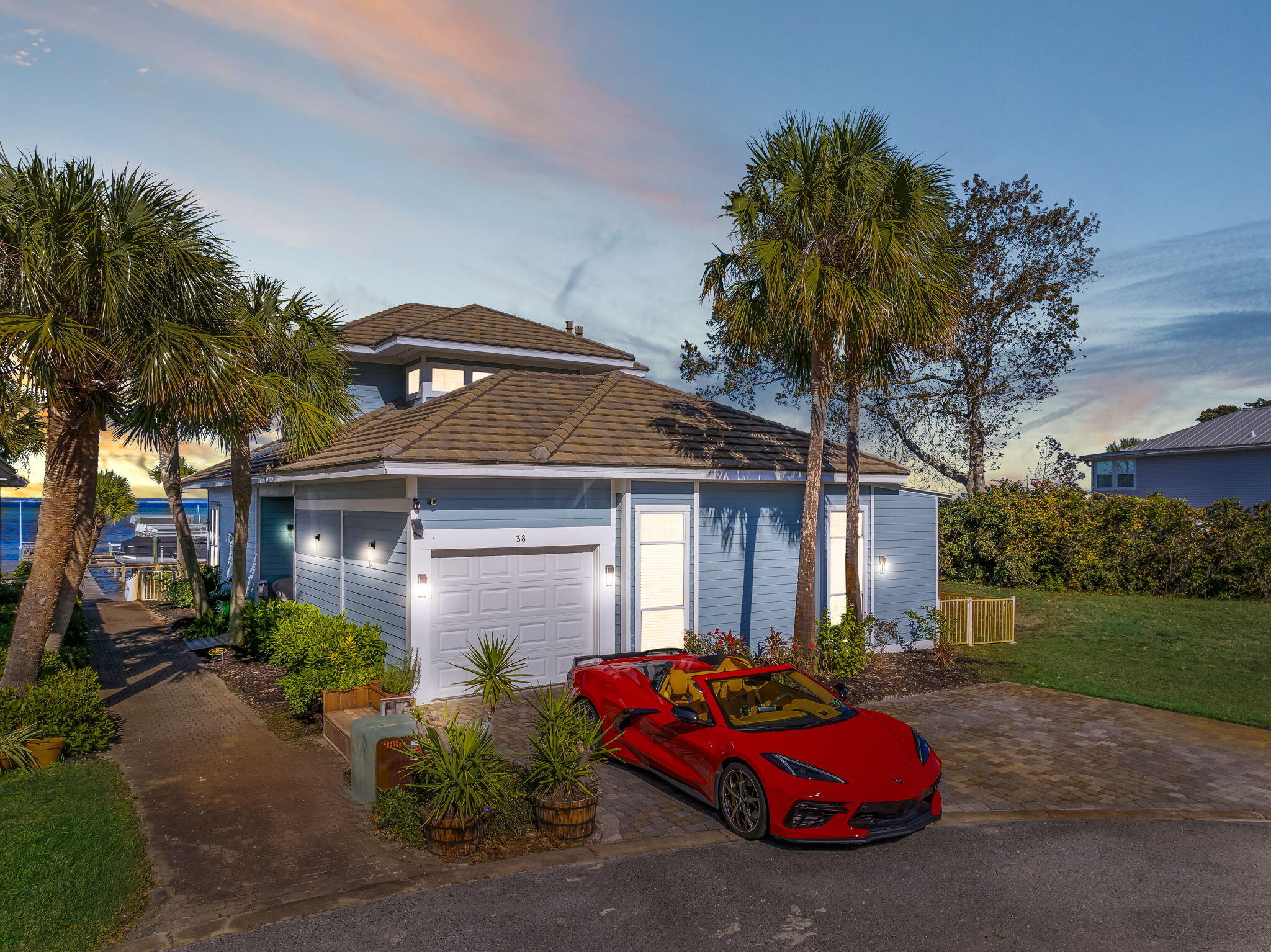 38 Garden Bay Court