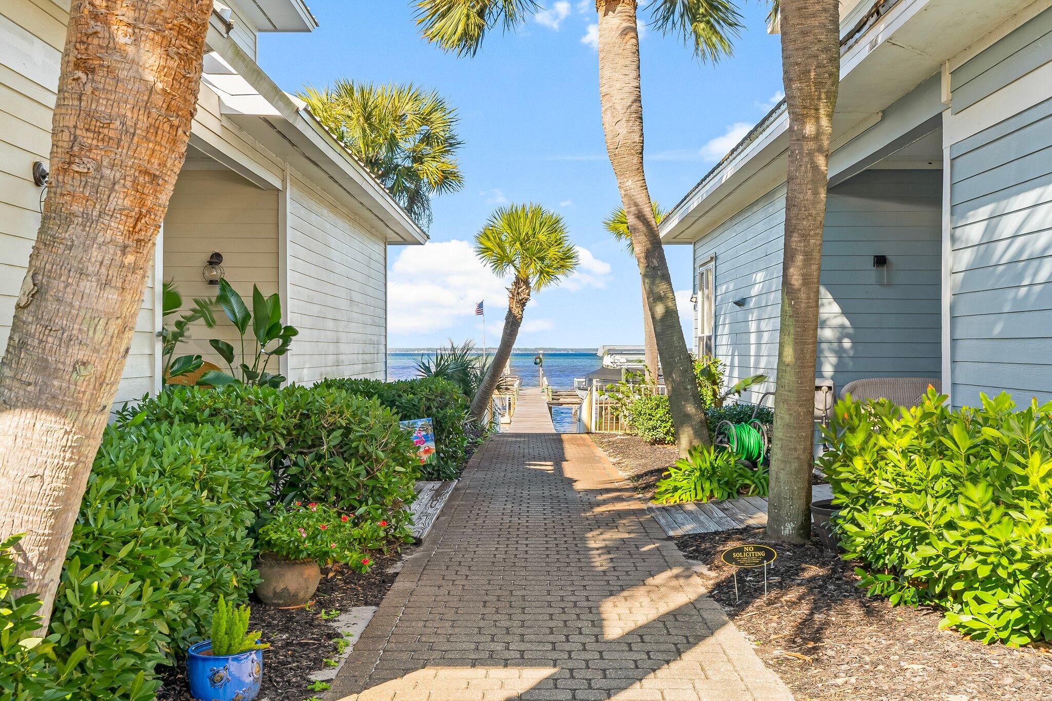 38 Garden Bay Court