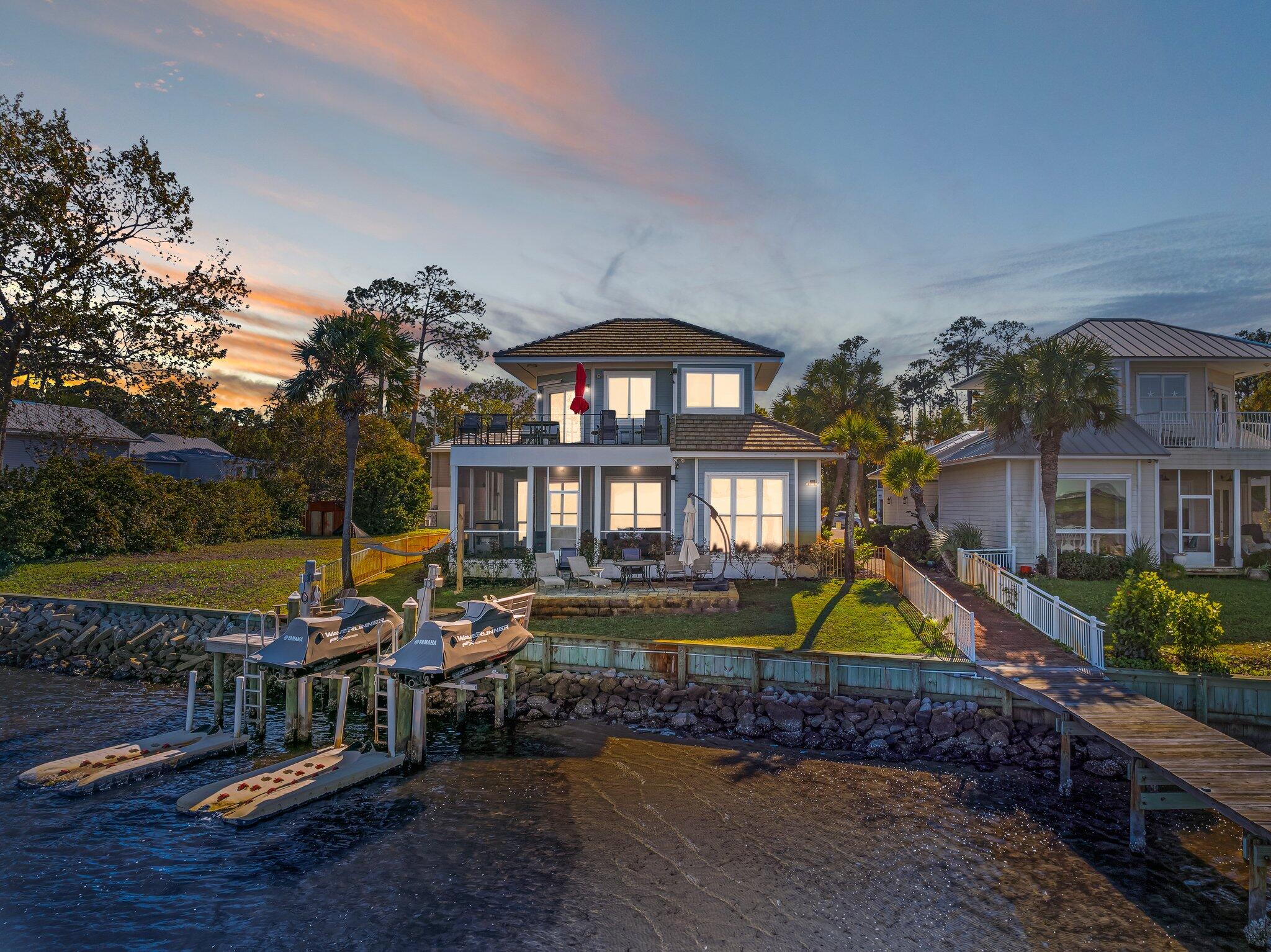 38 Garden Bay Court