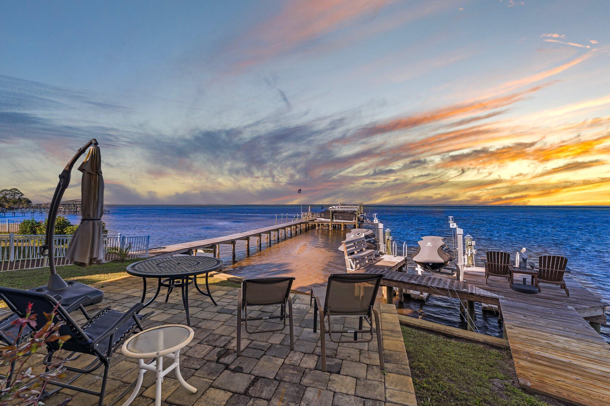 38 Garden Bay Court