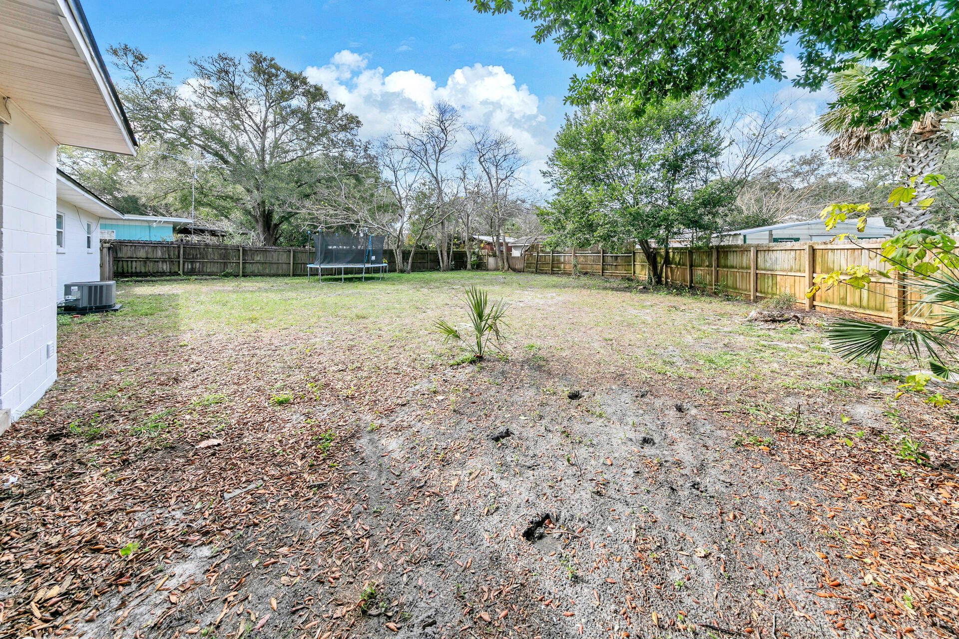 40 NE Laurie Drive