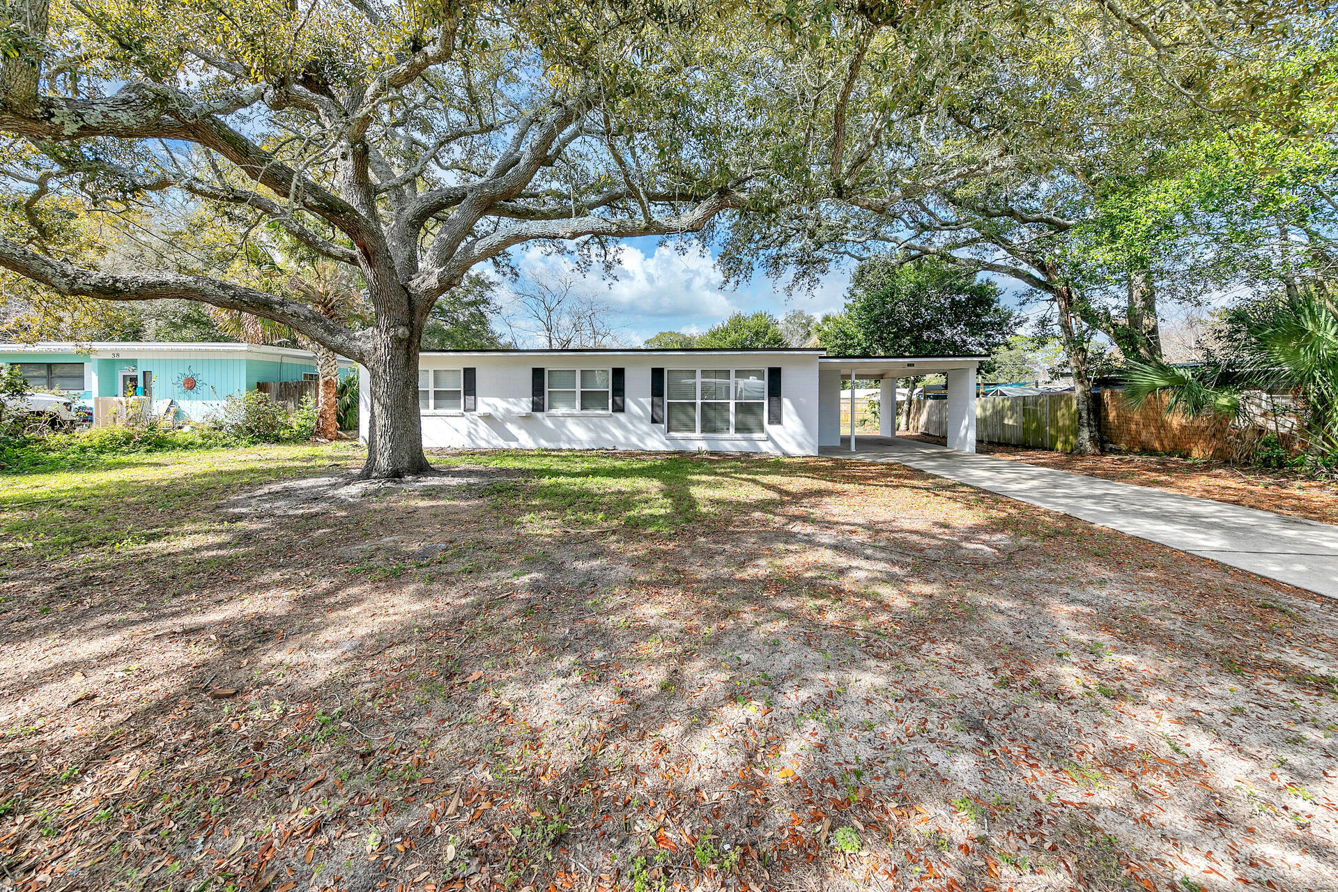40 NE Laurie Drive