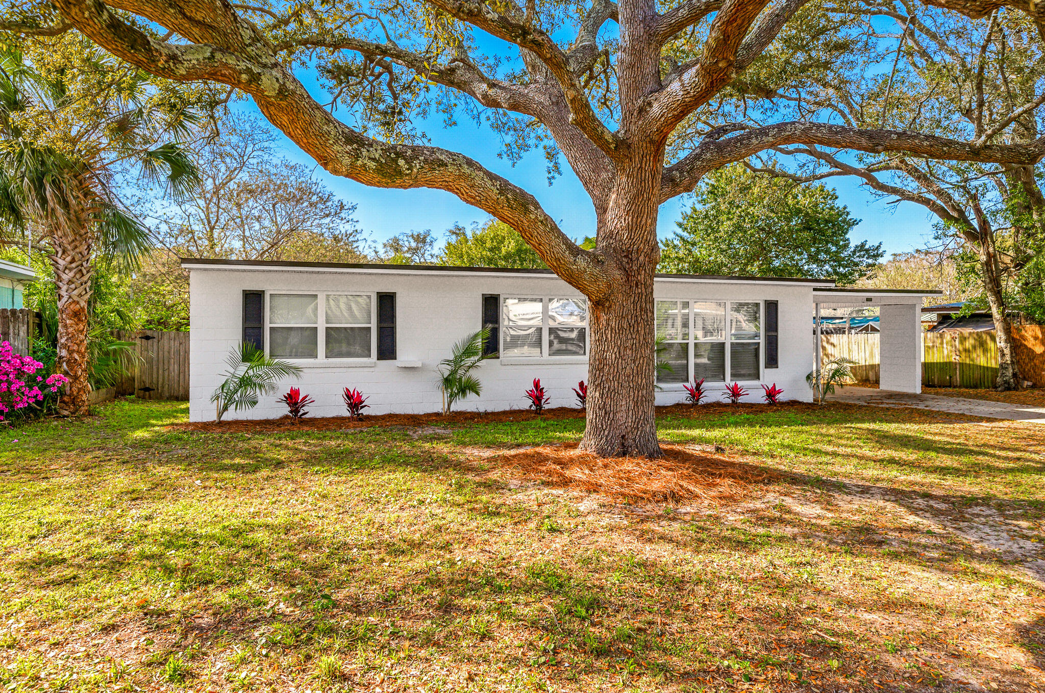 40 NE Laurie Drive