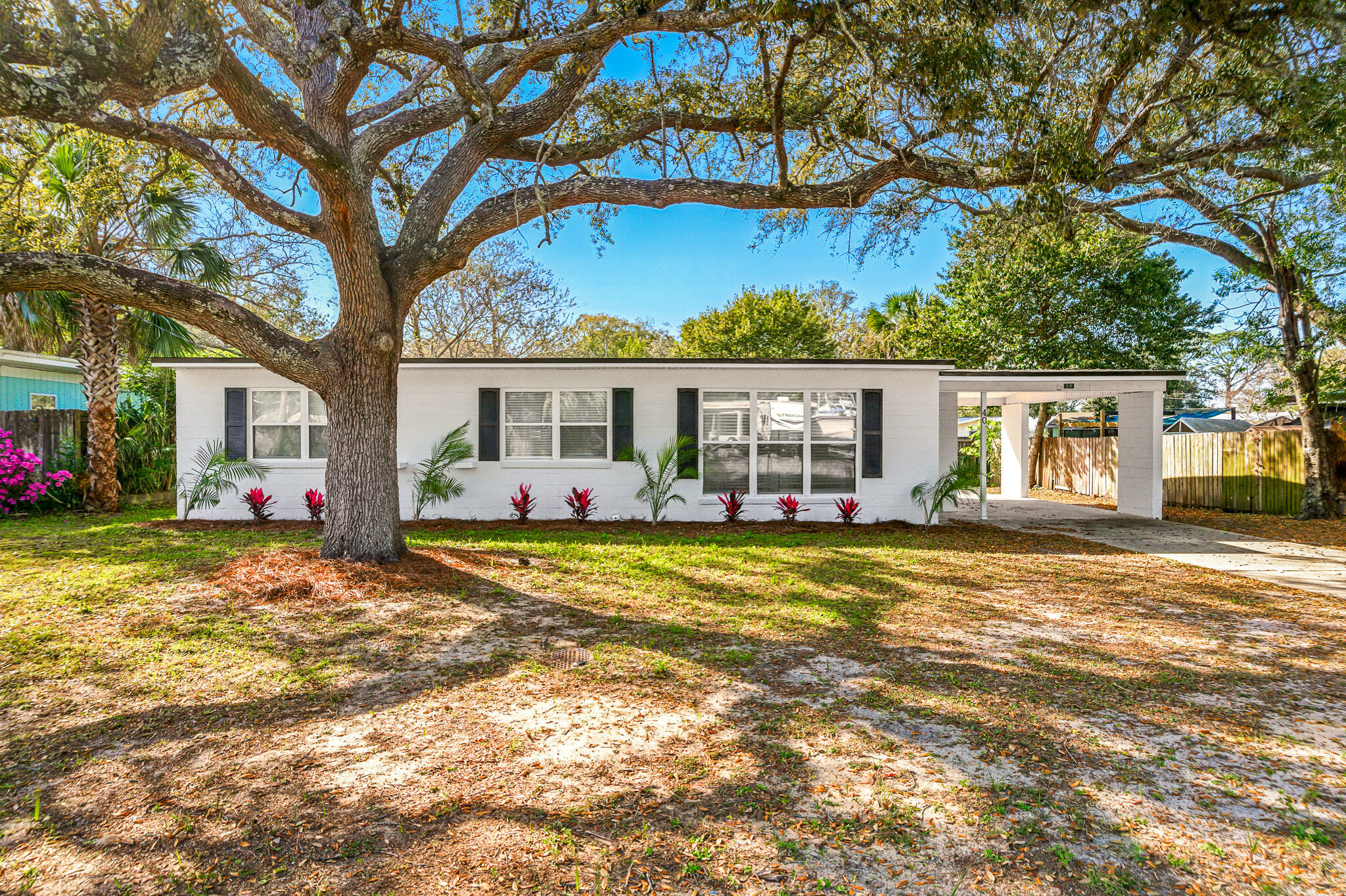 40 NE Laurie Drive