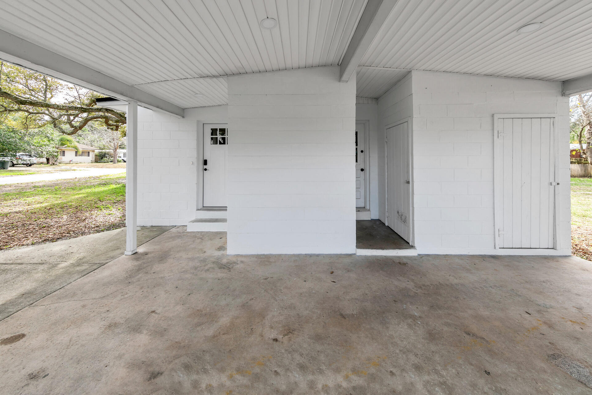 40 NE Laurie Drive