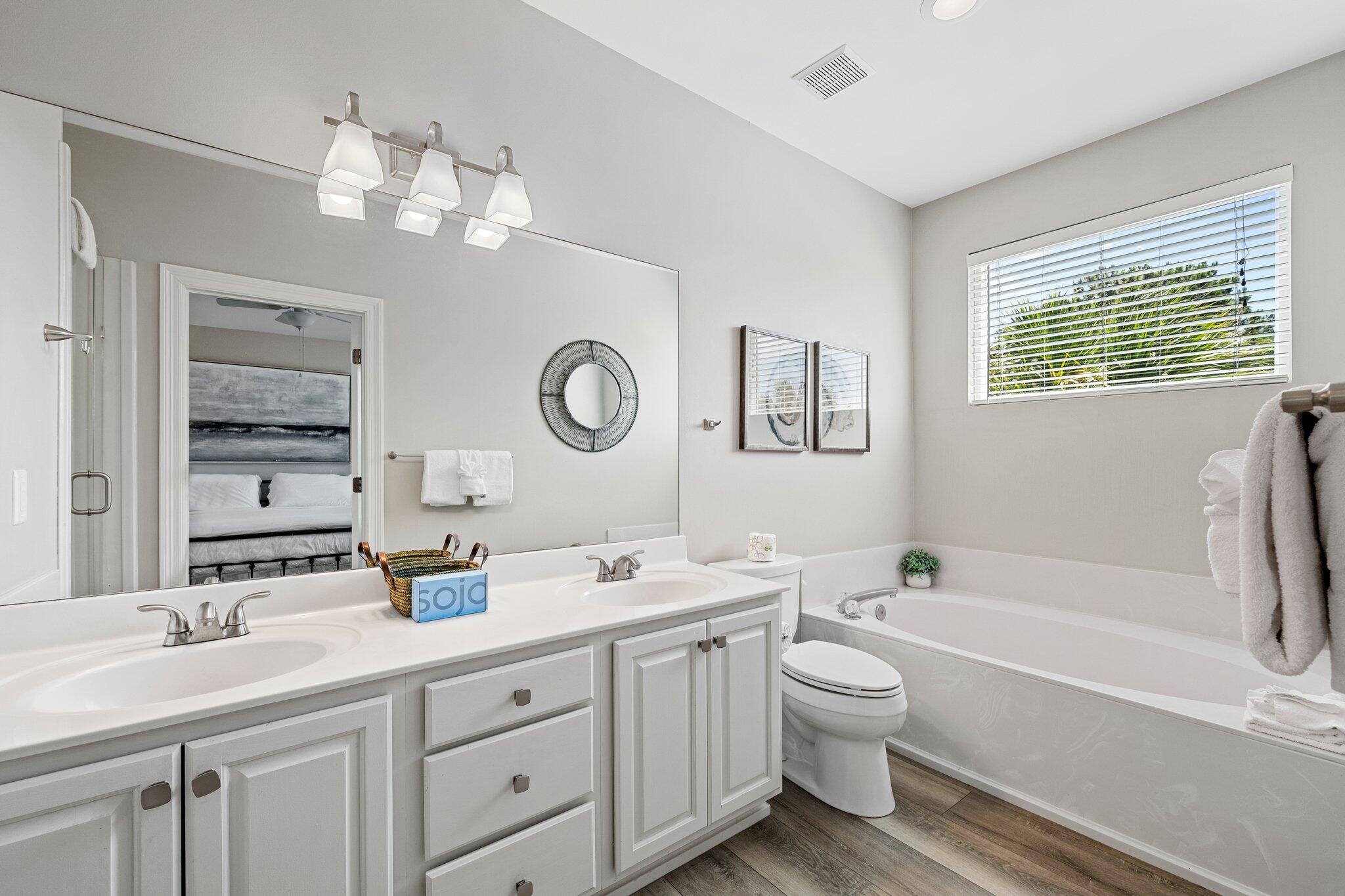 8512 Turnberry Court 8512