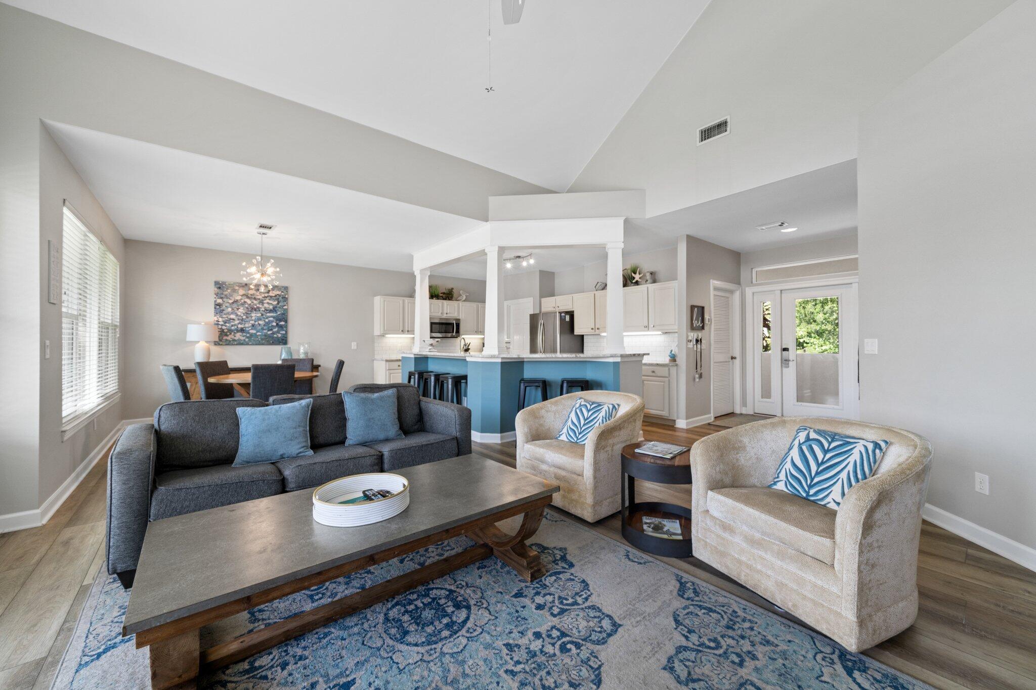 8512 Turnberry Court 8512