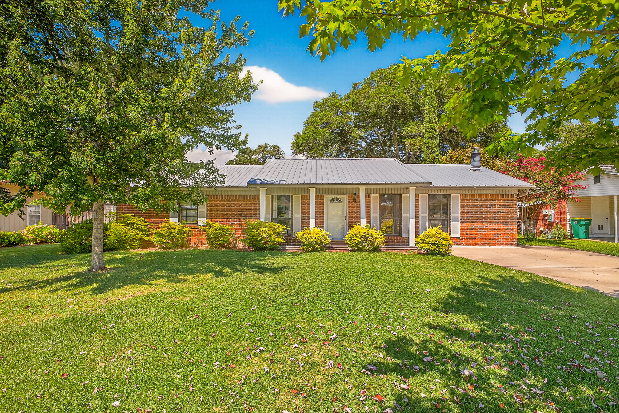 121 Boyce Drive