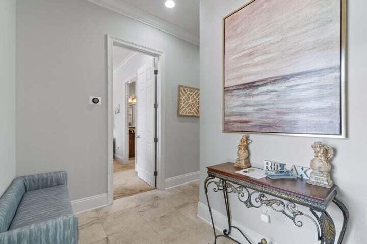 1900 Baytowne Loop