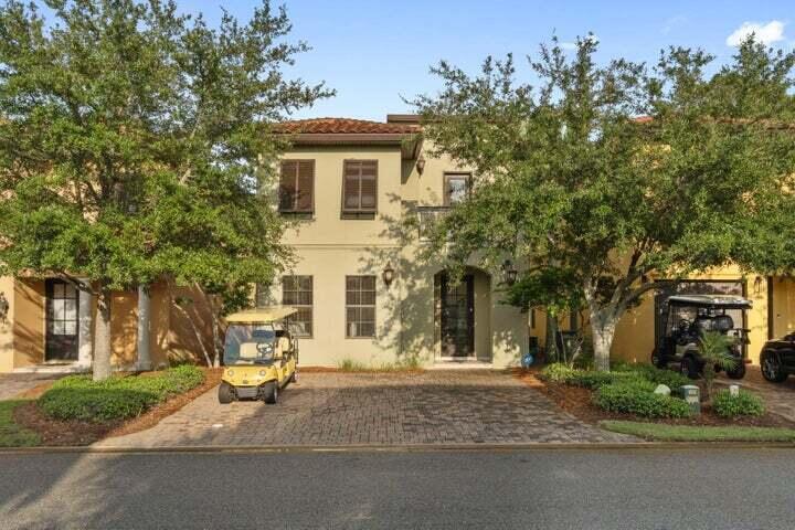 1900 Baytowne Loop