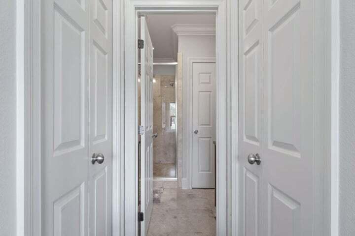 1900 Baytowne Loop