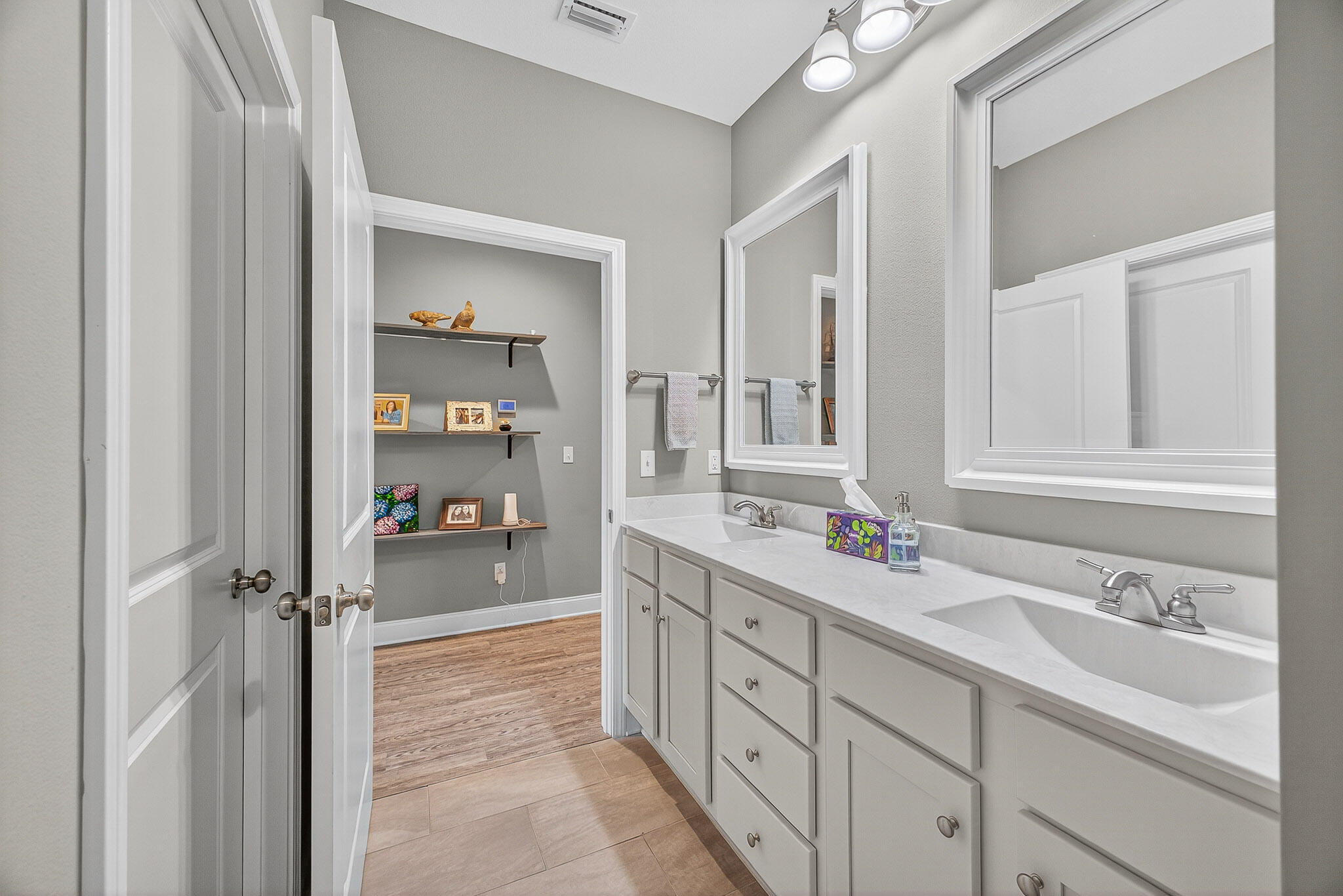 61B 6Th Street
