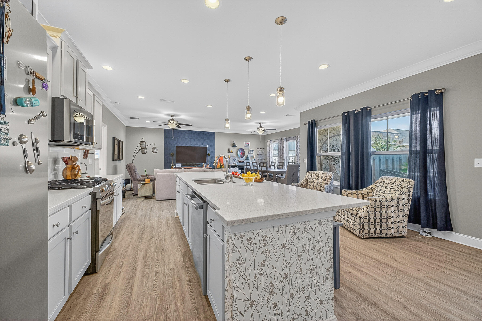 61B 6Th Street
