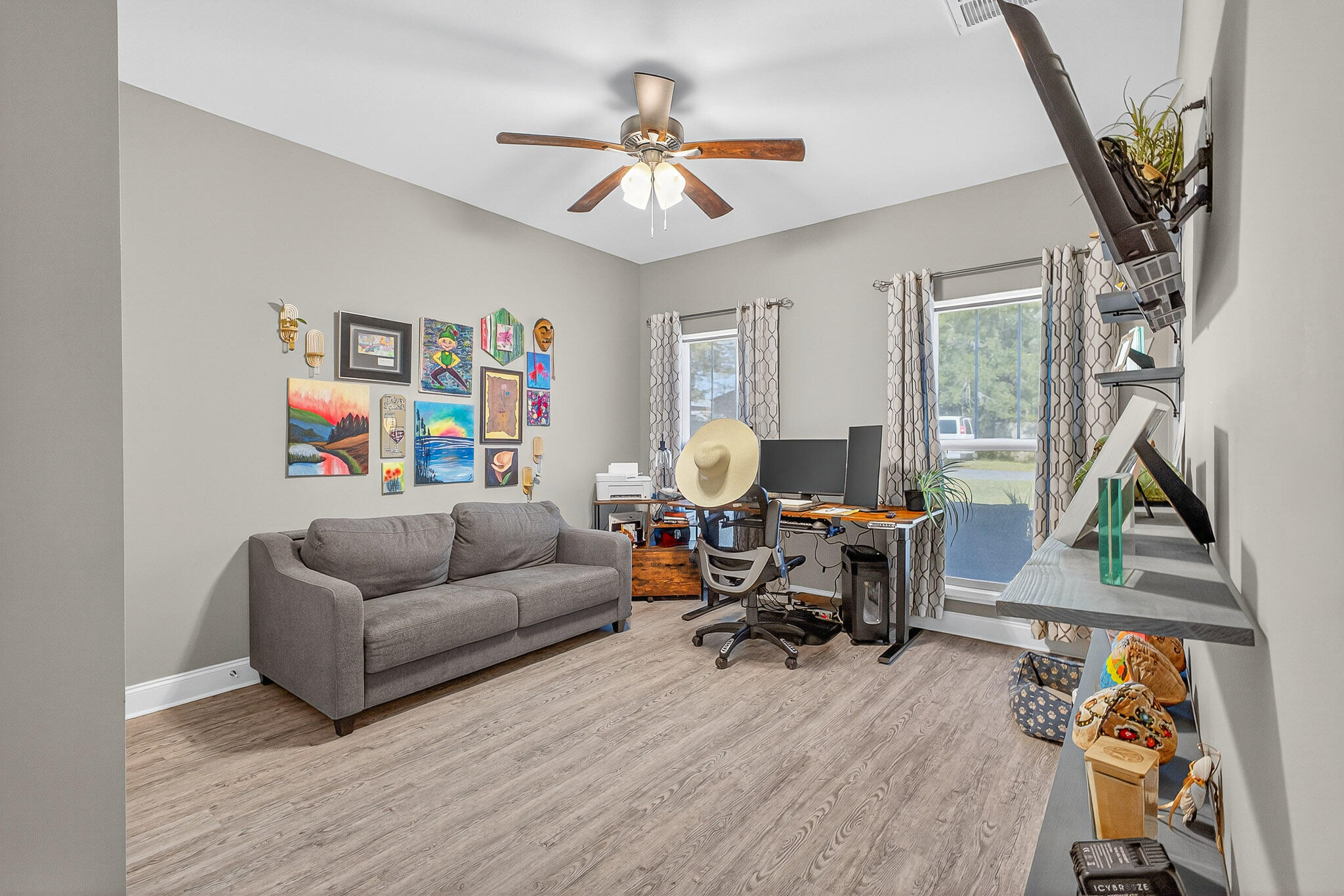 61B 6Th Street