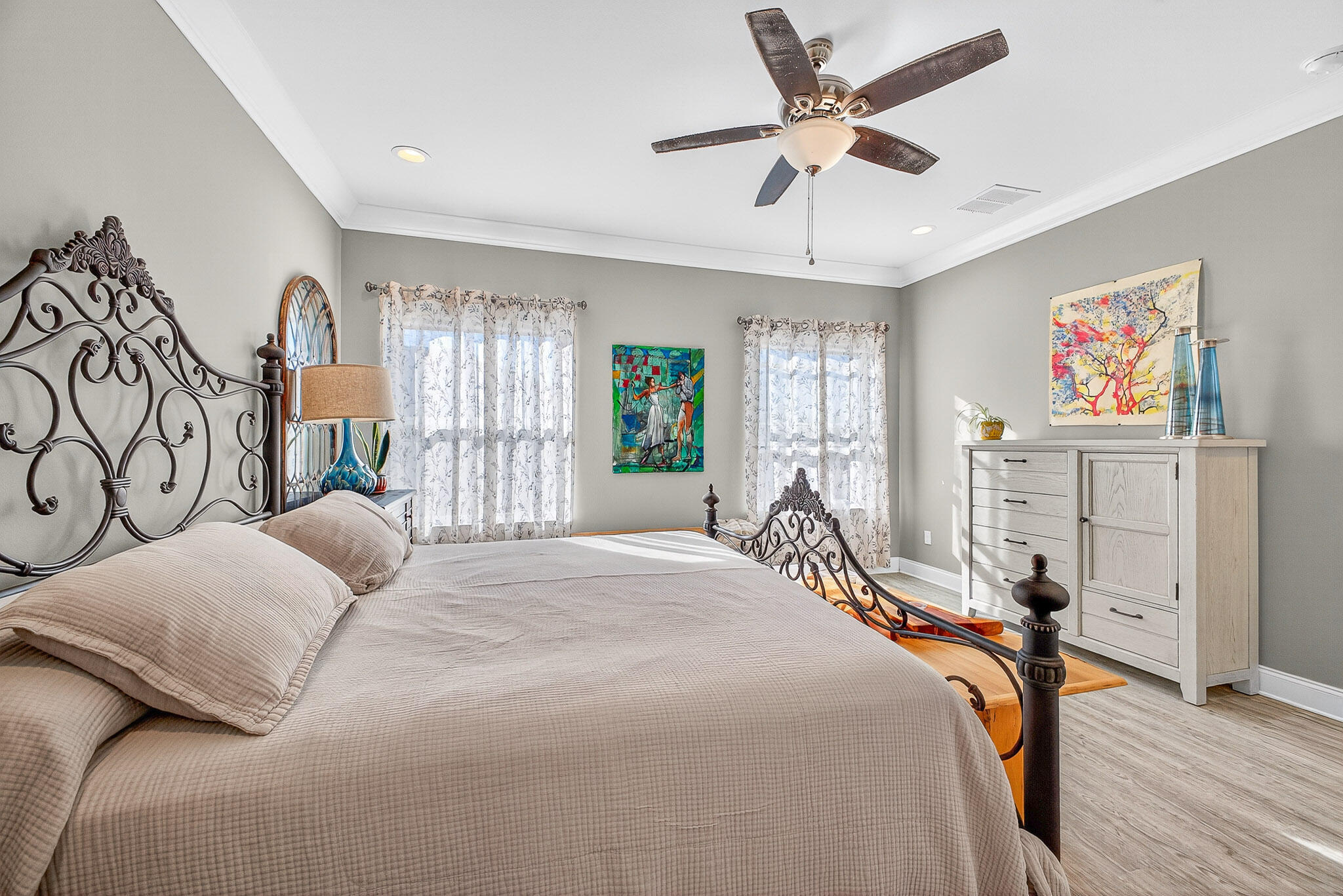 61B 6Th Street